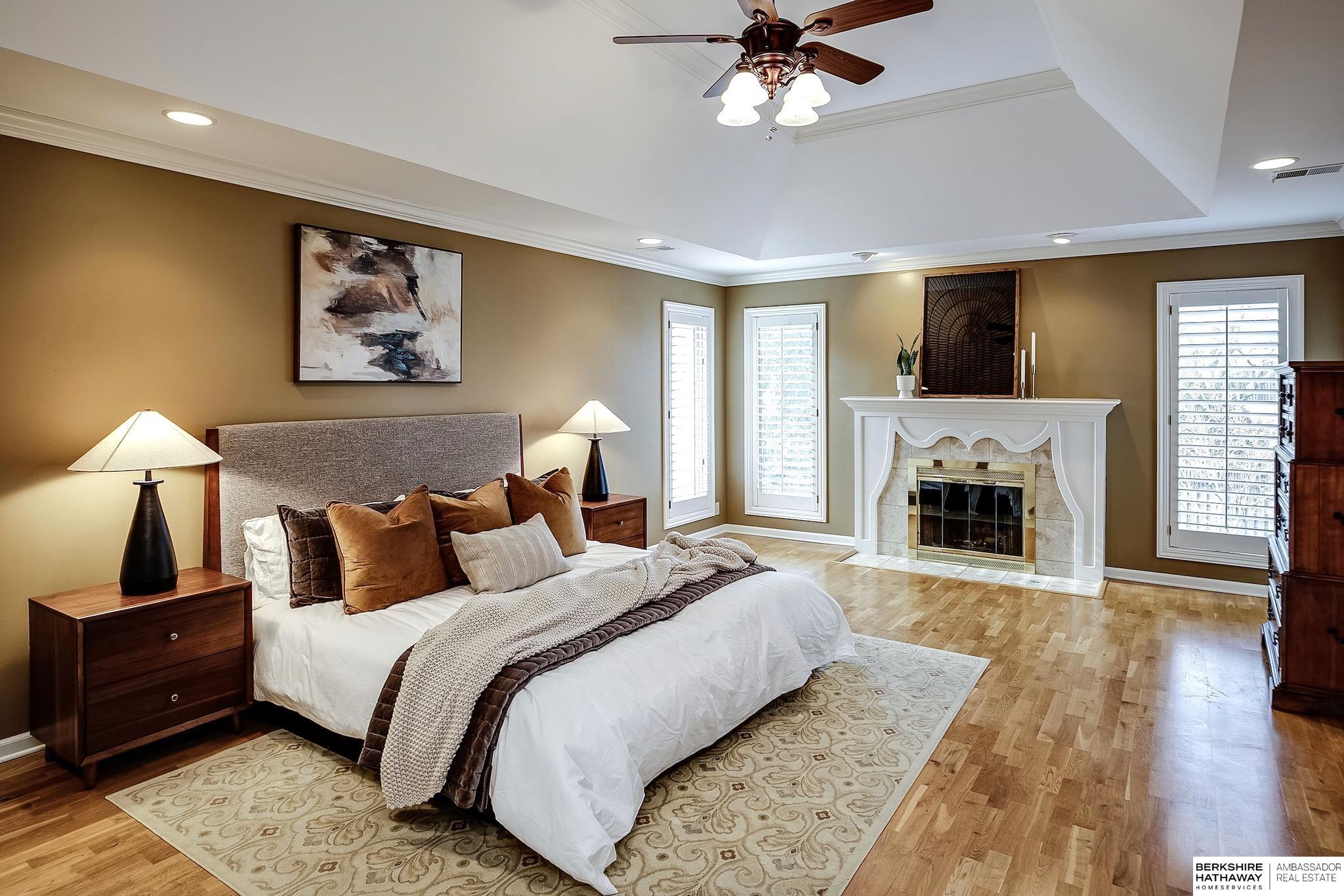 Omaha, Nebraska 68154, United States, 4 Bedrooms Bedrooms, ,5 BathroomsBathrooms,Residential,Pending,11723