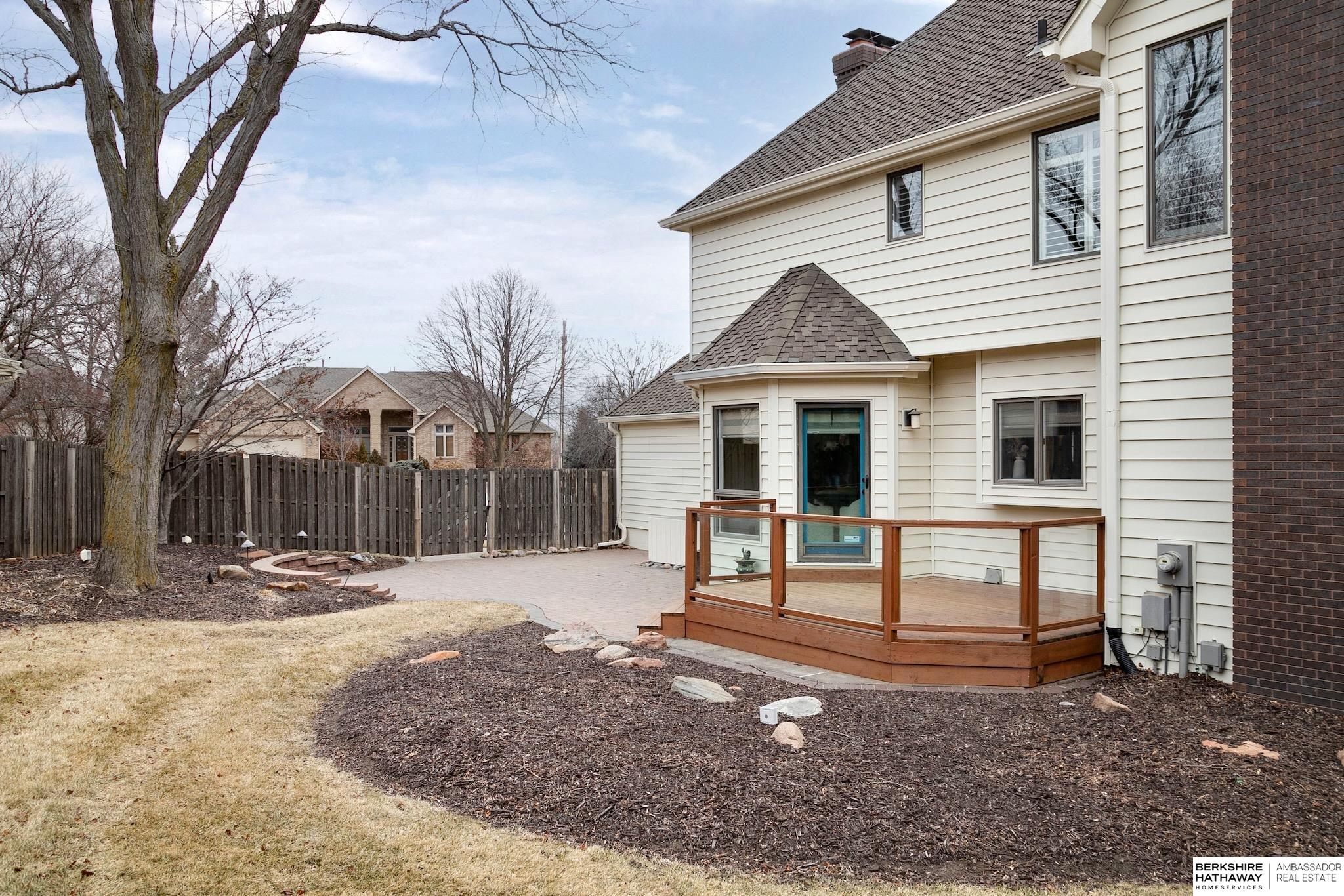 Omaha, Nebraska 68154, United States, 4 Bedrooms Bedrooms, ,5 BathroomsBathrooms,Residential,Pending,11723