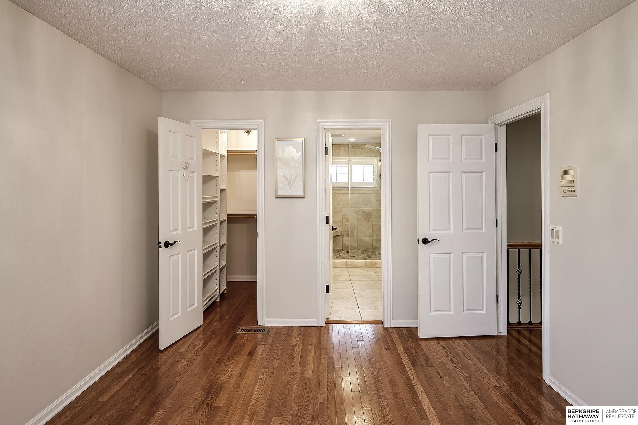 Omaha, Nebraska 68154, United States, 4 Bedrooms Bedrooms, ,5 BathroomsBathrooms,Residential,Pending,11723