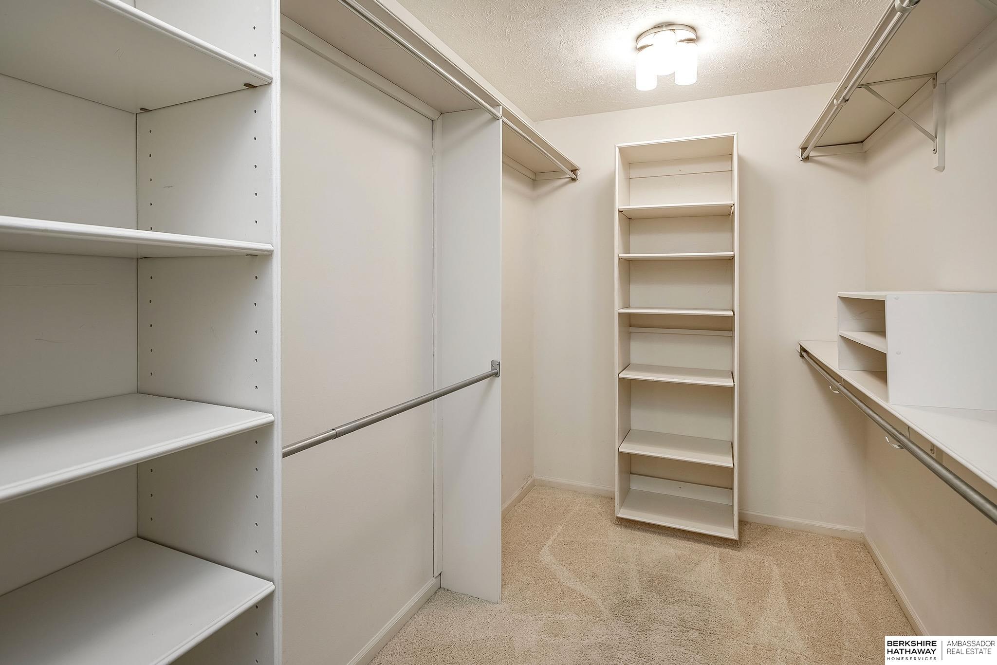 Omaha, Nebraska 68154, United States, 4 Bedrooms Bedrooms, ,5 BathroomsBathrooms,Residential,Pending,11723