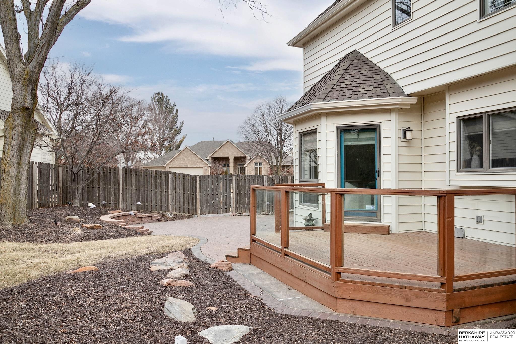 Omaha, Nebraska 68154, United States, 4 Bedrooms Bedrooms, ,5 BathroomsBathrooms,Residential,Pending,11723