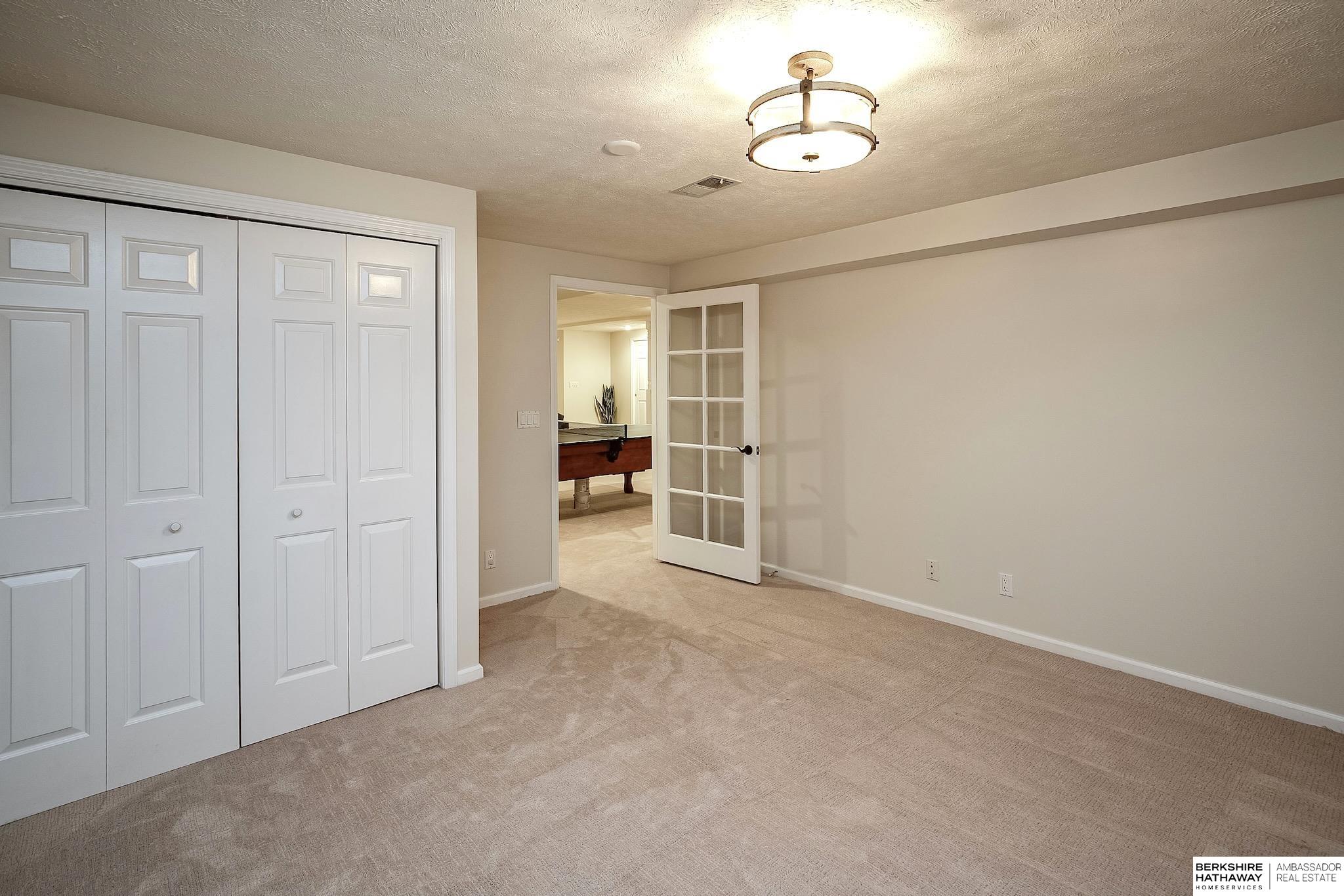 Omaha, Nebraska 68154, United States, 4 Bedrooms Bedrooms, ,5 BathroomsBathrooms,Residential,Pending,11723