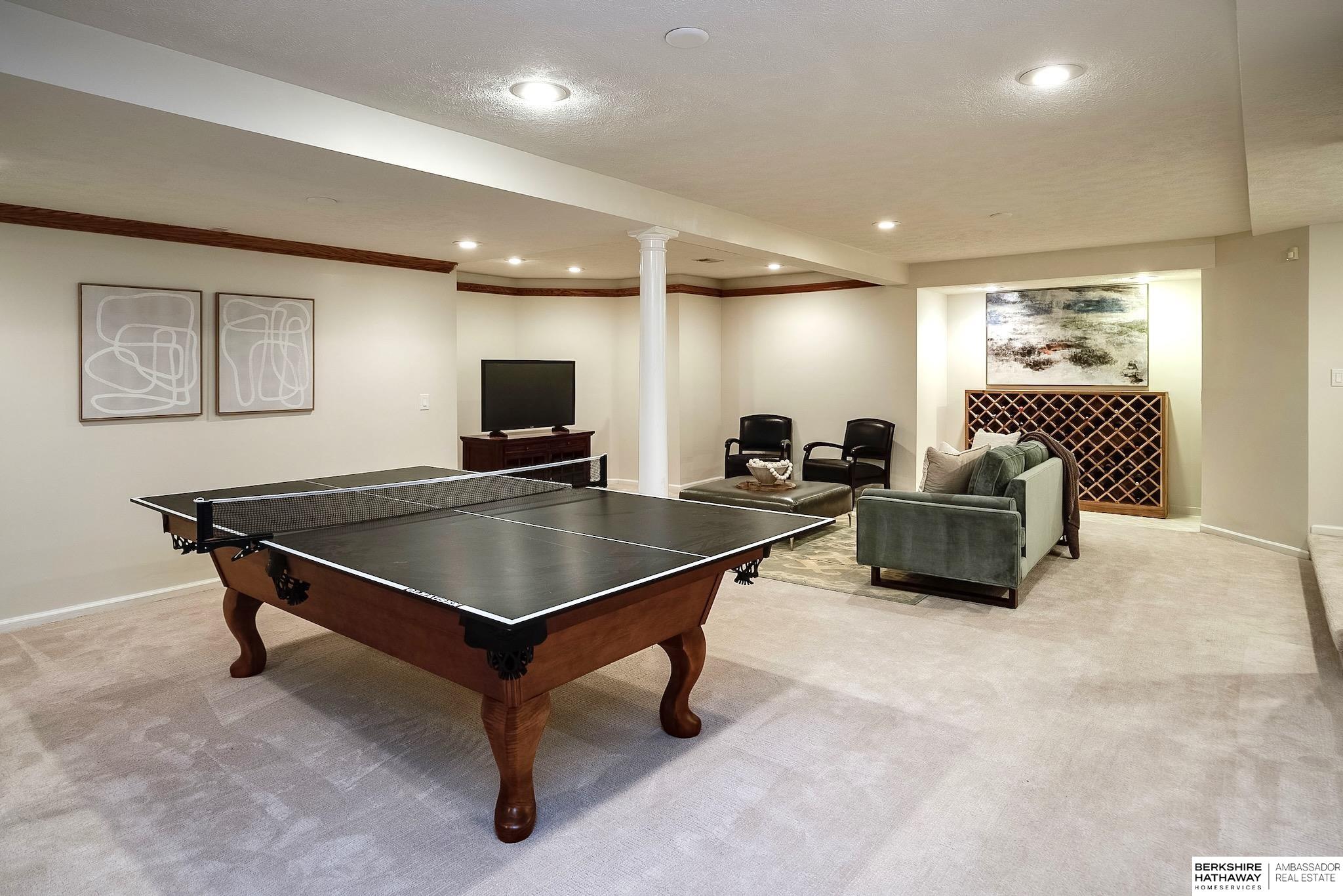 Omaha, Nebraska 68154, United States, 4 Bedrooms Bedrooms, ,5 BathroomsBathrooms,Residential,Pending,11723