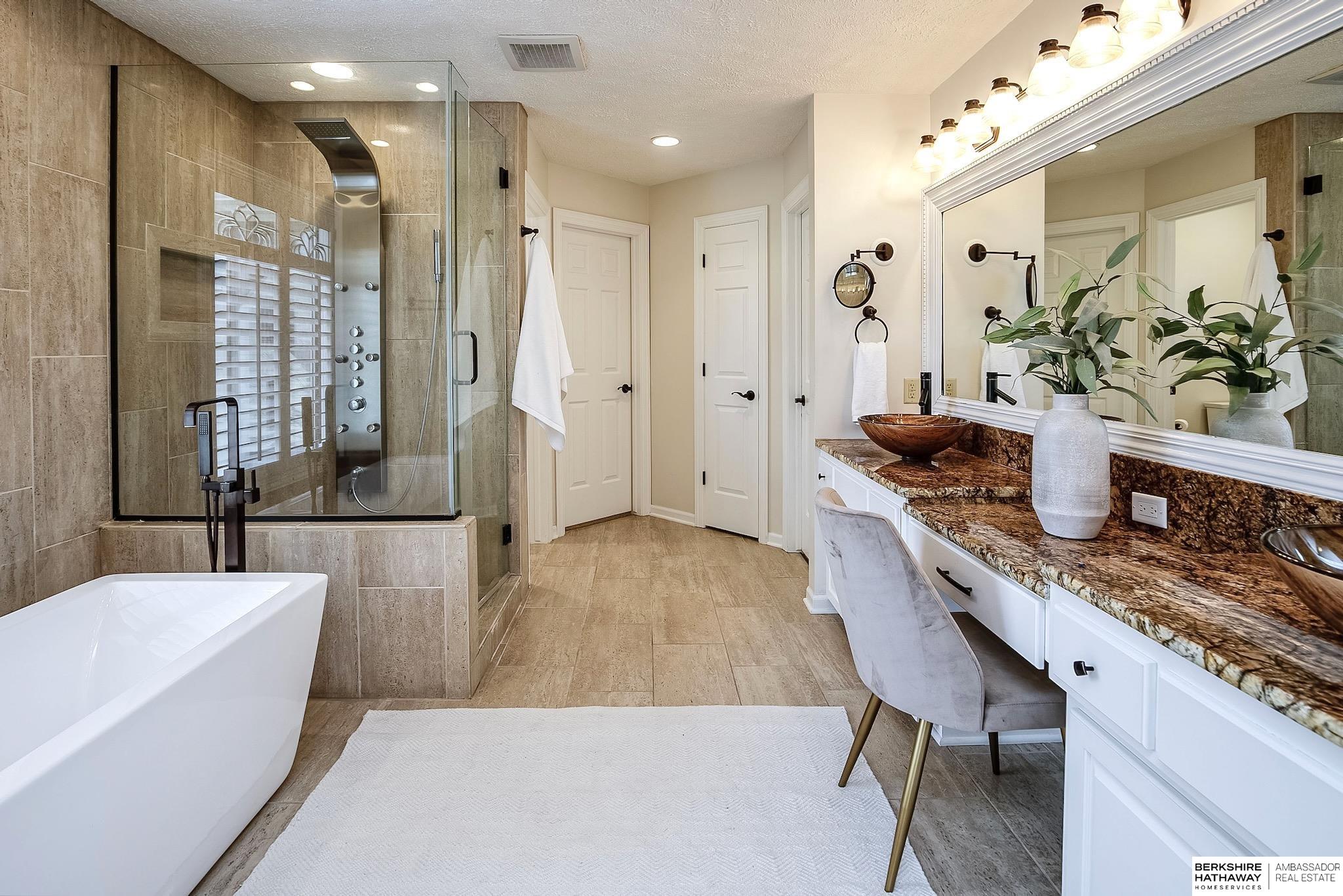 Omaha, Nebraska 68154, United States, 4 Bedrooms Bedrooms, ,5 BathroomsBathrooms,Residential,Pending,11723