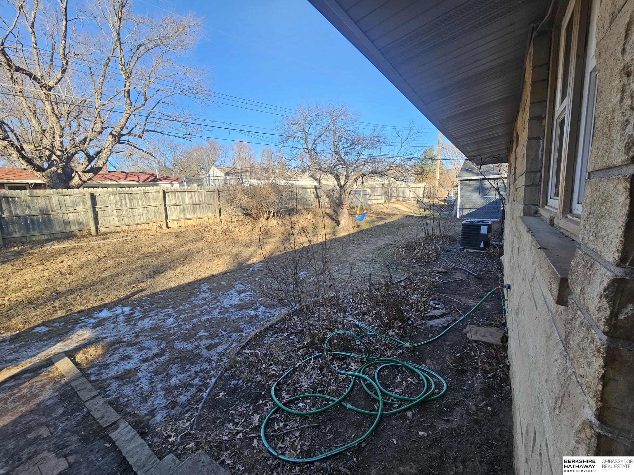 Lincoln, Nebraska 68502, United States, 3 Bedrooms Bedrooms, ,1 BathroomBathrooms,Residential,Pending,17035