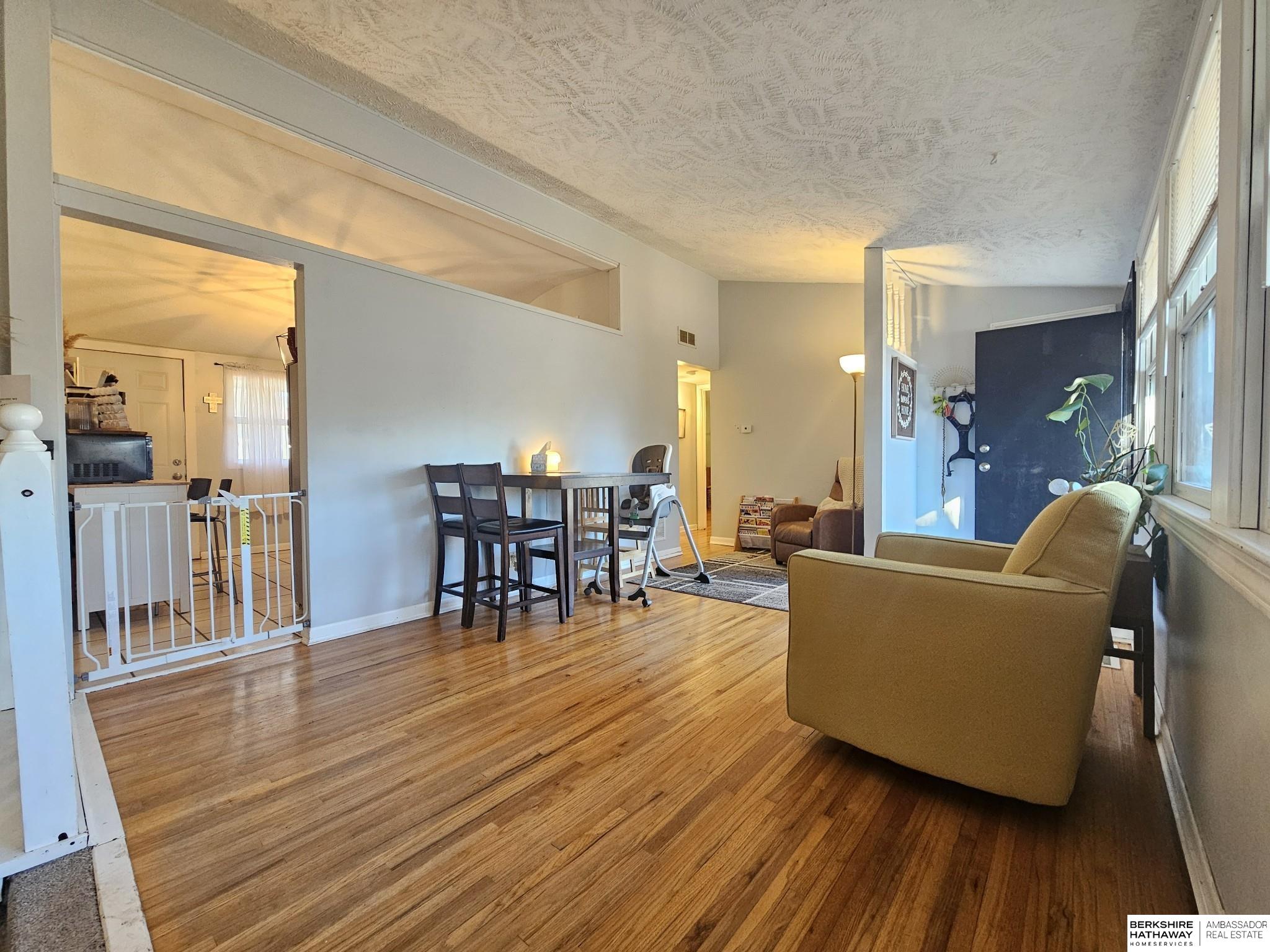 Lincoln, Nebraska 68502, United States, 3 Bedrooms Bedrooms, ,1 BathroomBathrooms,Residential,Pending,17035