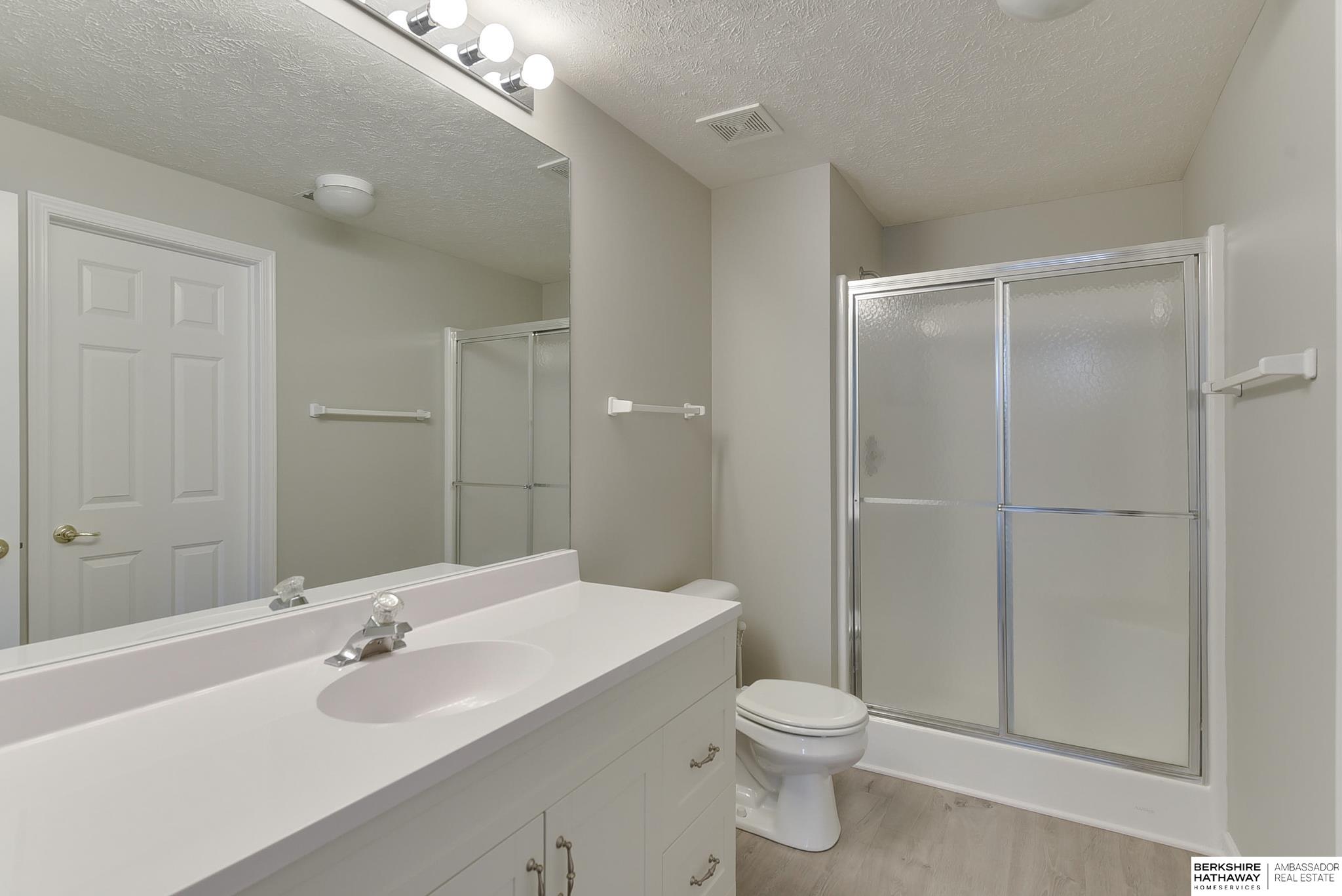 Omaha, Nebraska 68142, United States, 3 Bedrooms Bedrooms, ,3 BathroomsBathrooms,Residential,Pending,107843