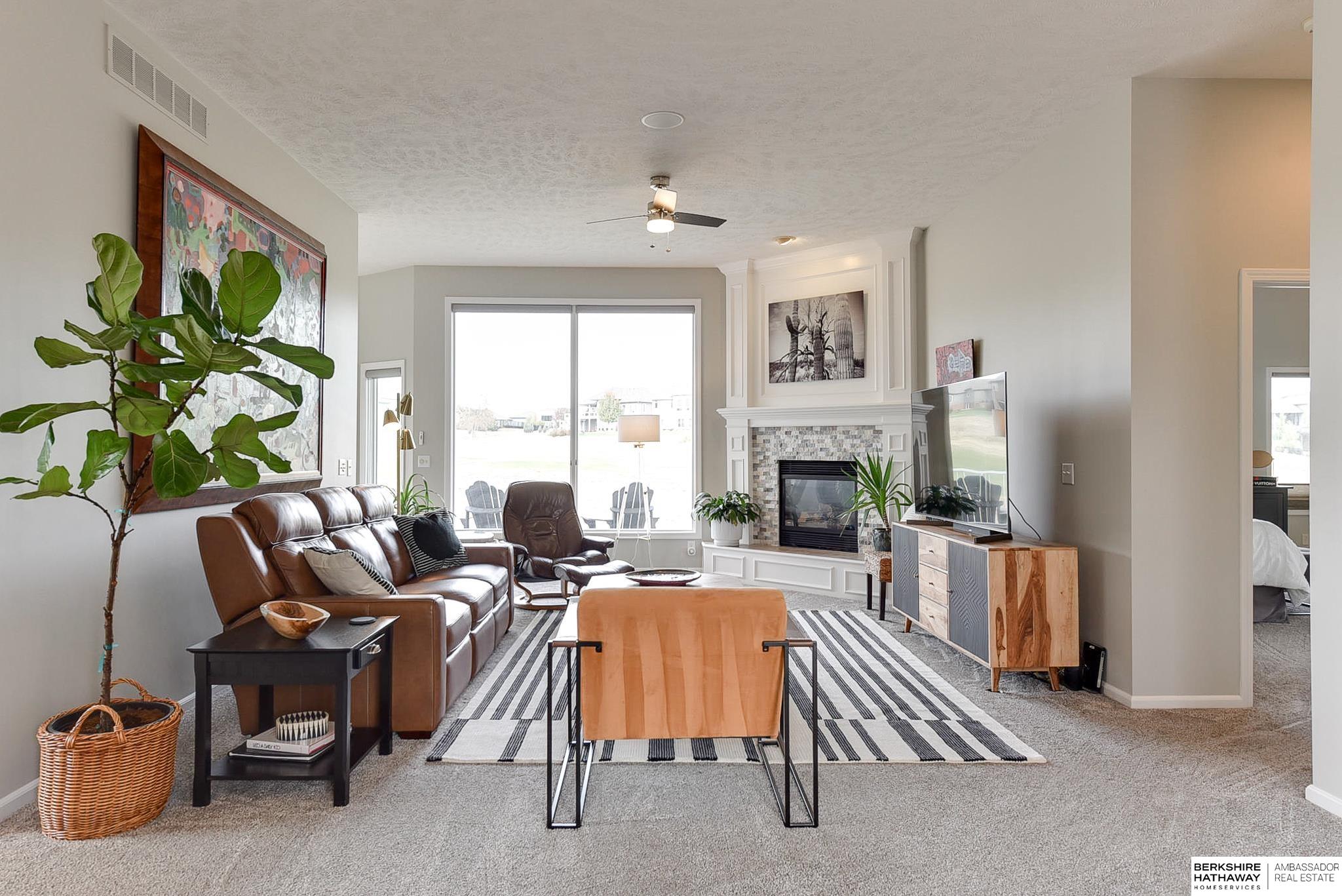 Omaha, Nebraska 68142, United States, 3 Bedrooms Bedrooms, ,3 BathroomsBathrooms,Residential,Pending,107843