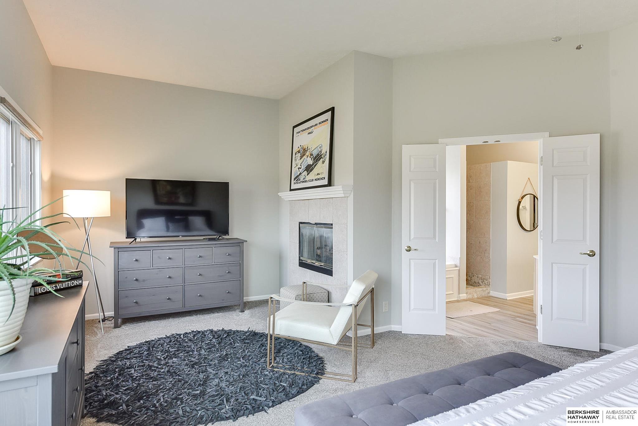 Omaha, Nebraska 68142, United States, 3 Bedrooms Bedrooms, ,3 BathroomsBathrooms,Residential,Pending,107843