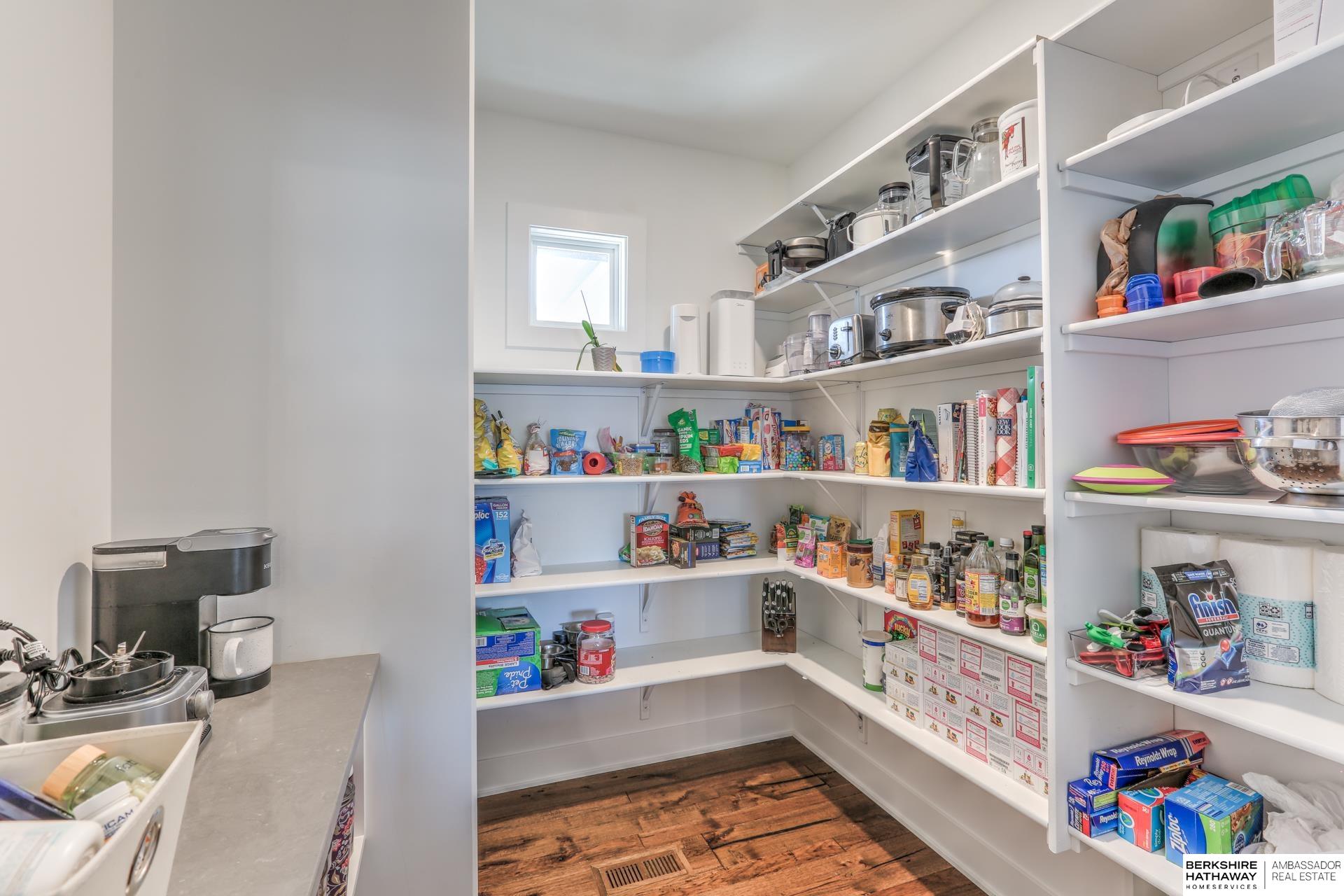 Omaha, Nebraska 68022, United States, 4 Bedrooms Bedrooms, ,4 BathroomsBathrooms,Residential,Active,96360