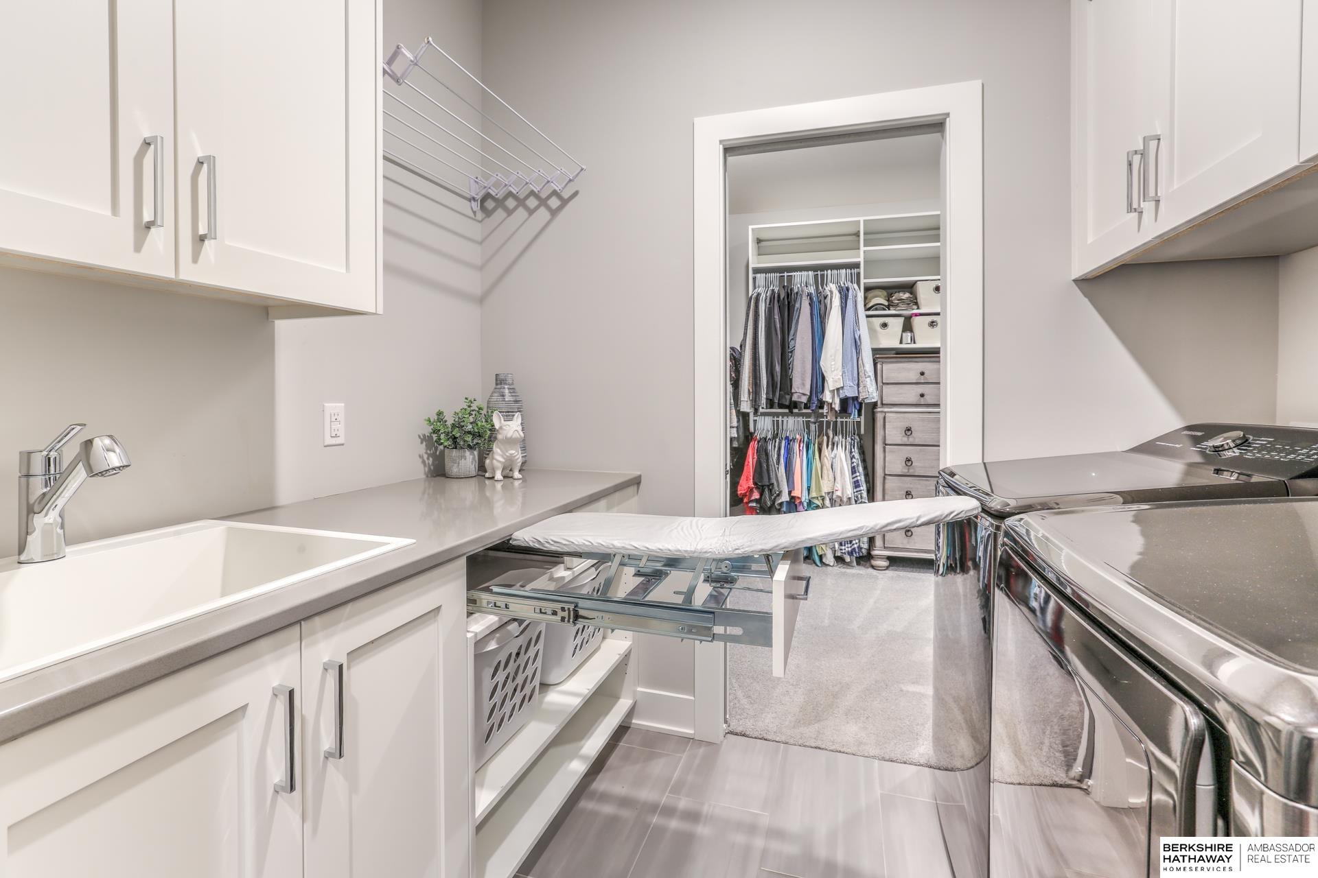 Omaha, Nebraska 68022, United States, 4 Bedrooms Bedrooms, ,4 BathroomsBathrooms,Residential,Active,96360