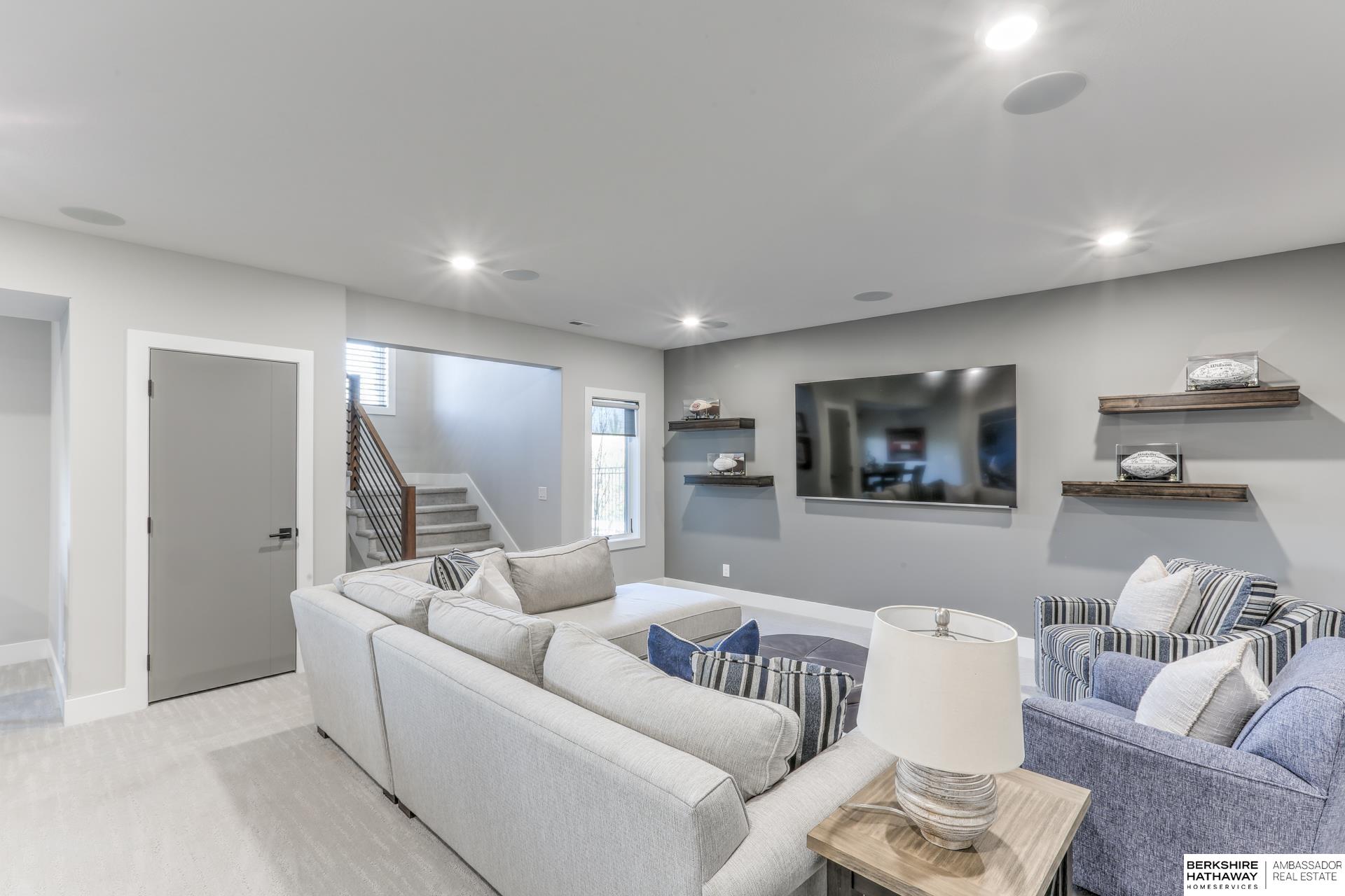 Omaha, Nebraska 68022, United States, 4 Bedrooms Bedrooms, ,4 BathroomsBathrooms,Residential,Active,96360