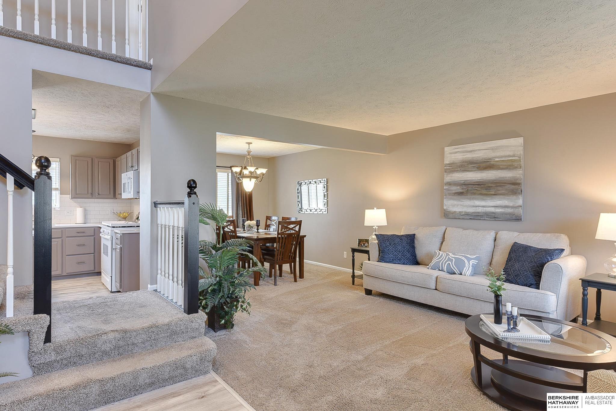 Omaha, Nebraska 68116, United States, 5 Bedrooms Bedrooms, ,4 BathroomsBathrooms,Residential,Pending,112378