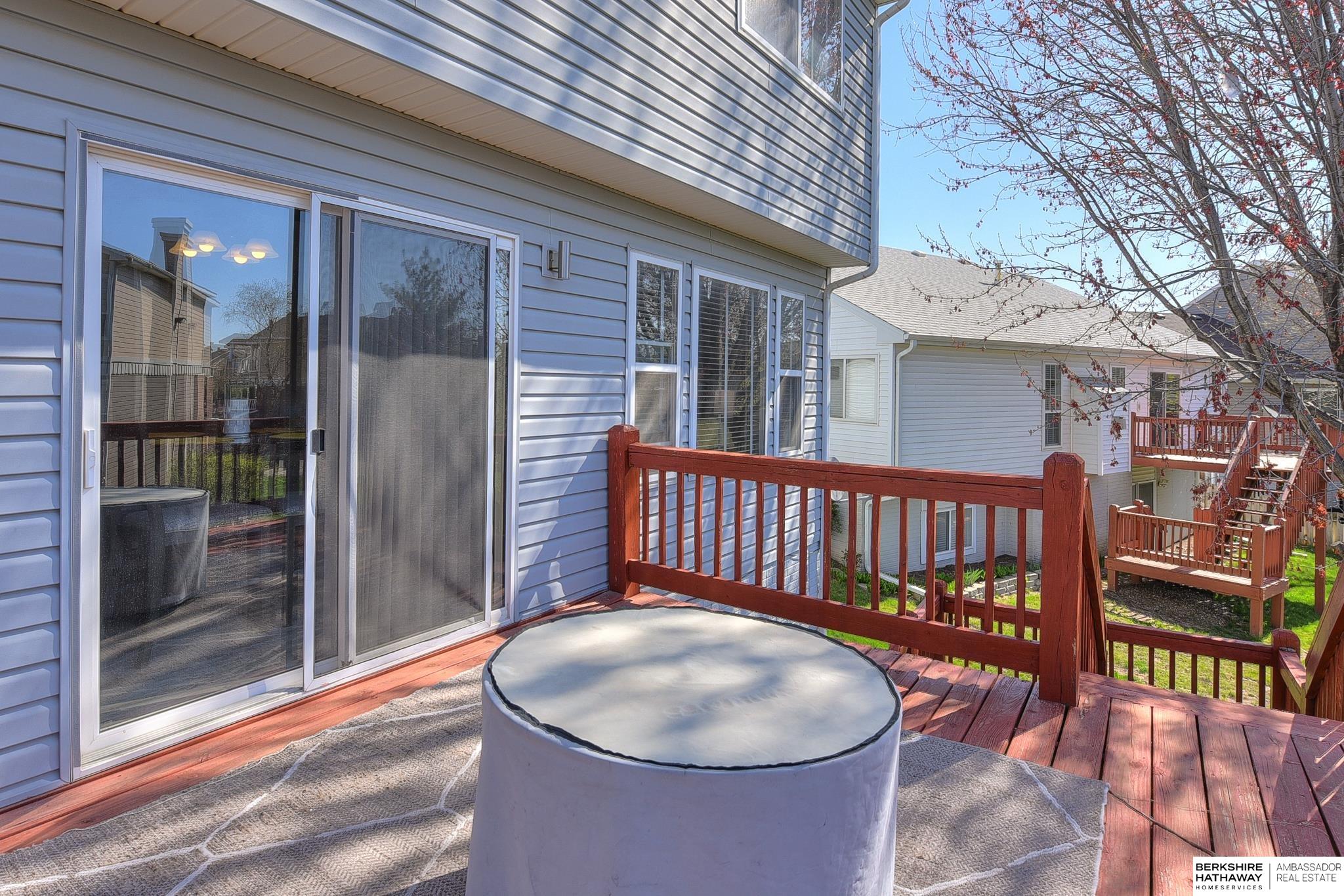 Omaha, Nebraska 68116, United States, 5 Bedrooms Bedrooms, ,4 BathroomsBathrooms,Residential,Pending,112378