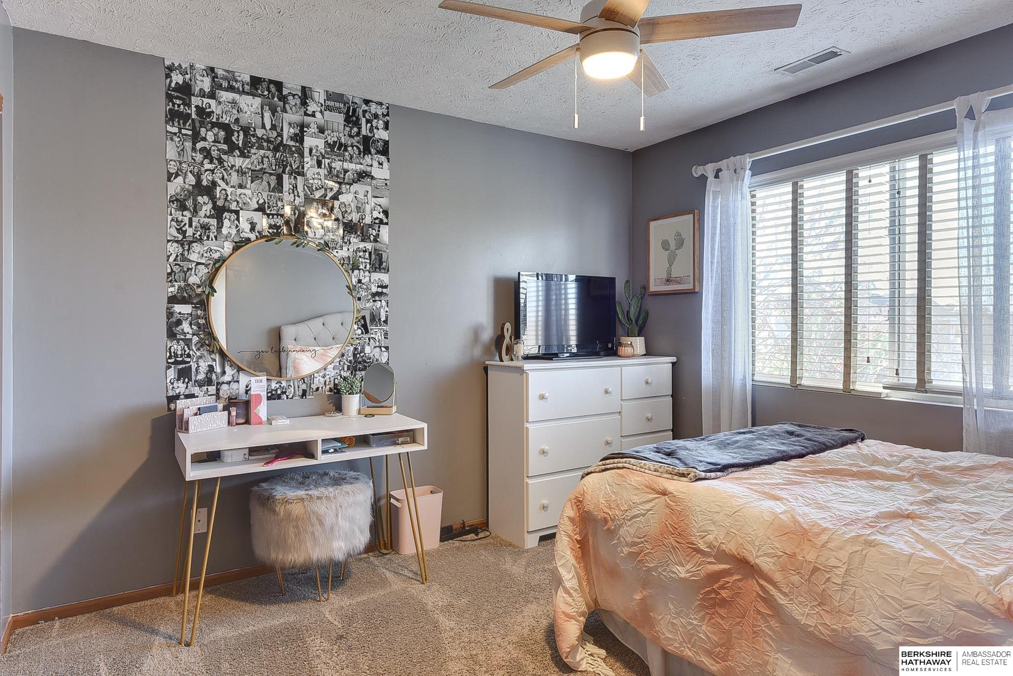 Omaha, Nebraska 68116, United States, 5 Bedrooms Bedrooms, ,4 BathroomsBathrooms,Residential,Pending,112378