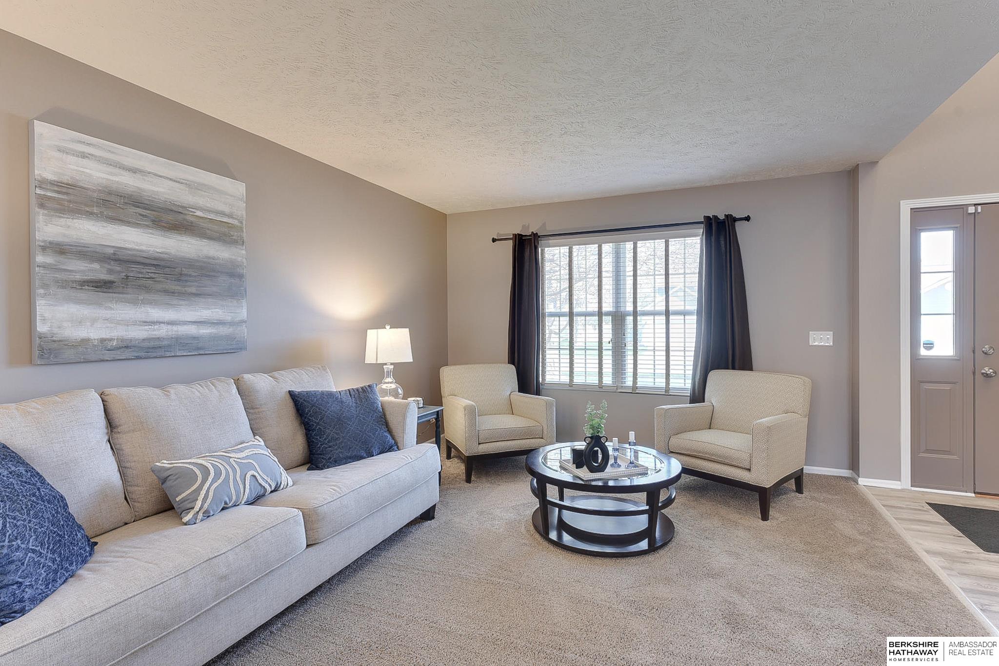 Omaha, Nebraska 68116, United States, 5 Bedrooms Bedrooms, ,4 BathroomsBathrooms,Residential,Pending,112378