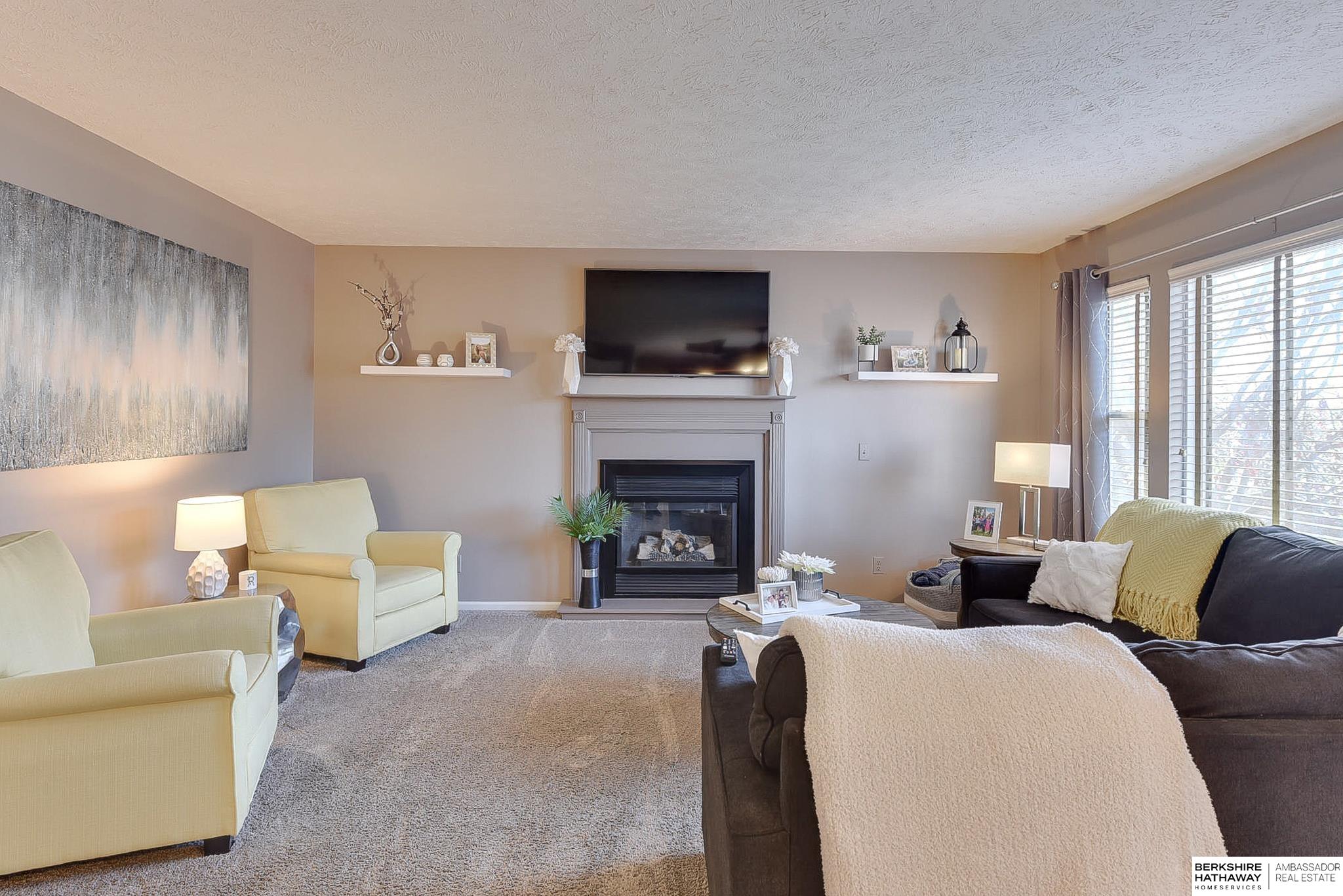 Omaha, Nebraska 68116, United States, 5 Bedrooms Bedrooms, ,4 BathroomsBathrooms,Residential,Pending,112378