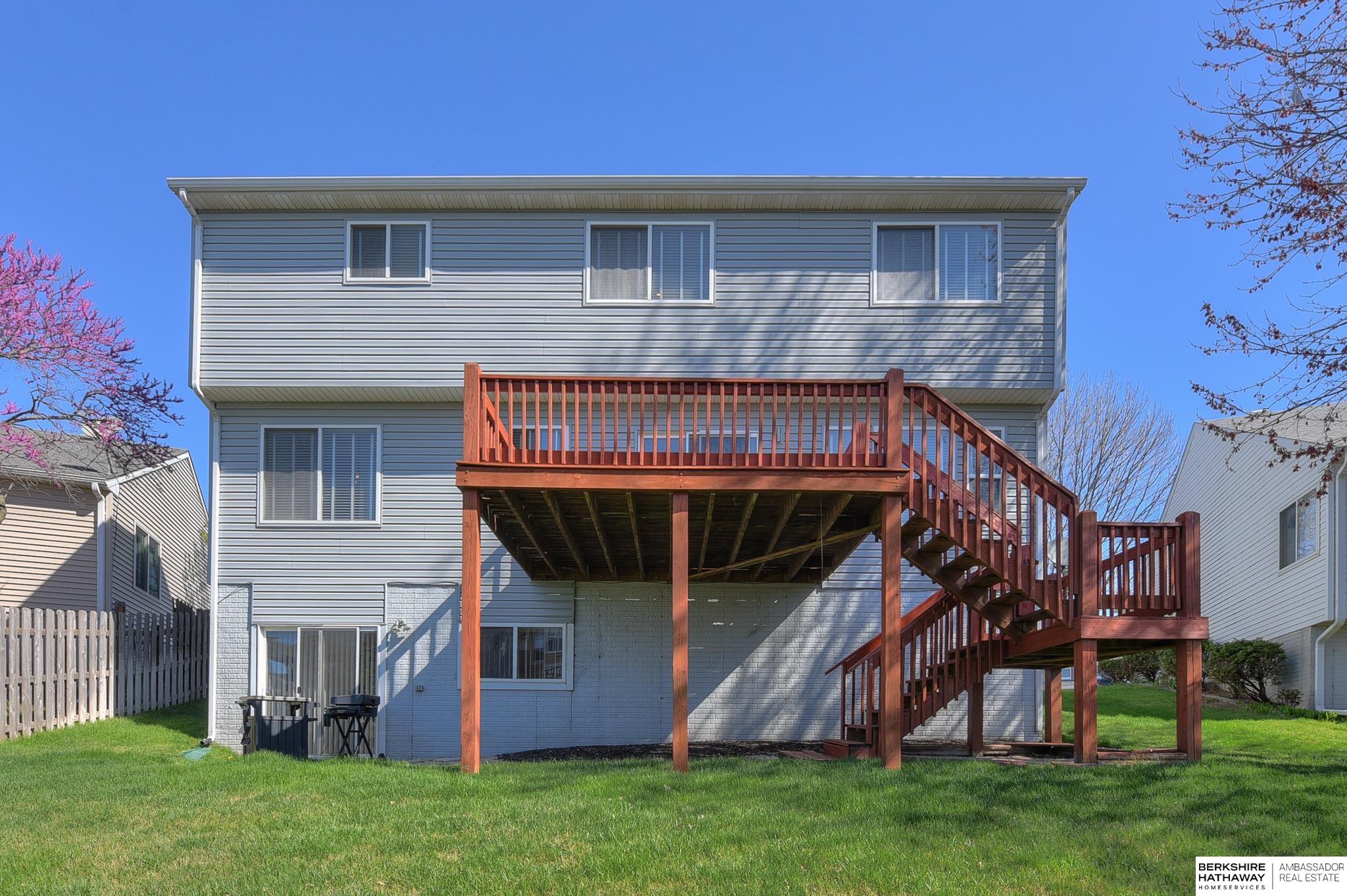 Omaha, Nebraska 68116, United States, 5 Bedrooms Bedrooms, ,4 BathroomsBathrooms,Residential,Pending,112378