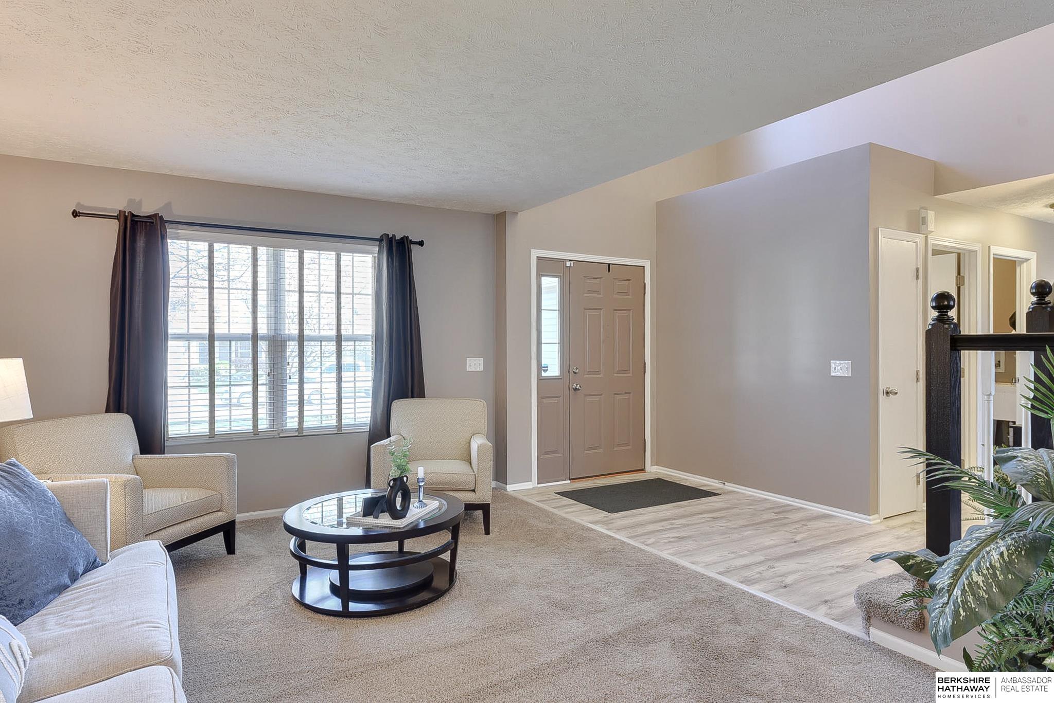 Omaha, Nebraska 68116, United States, 5 Bedrooms Bedrooms, ,4 BathroomsBathrooms,Residential,Pending,112378