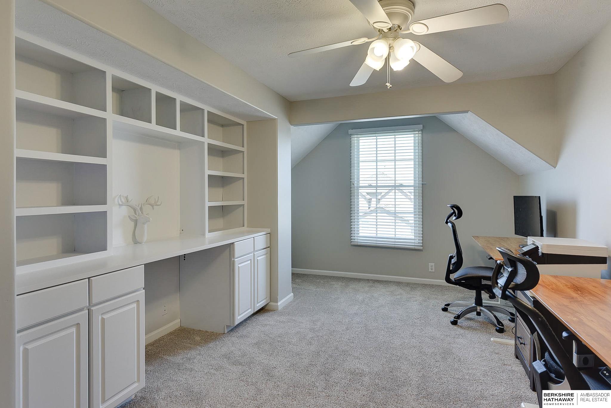 Elkhorn, Nebraska 68022, United States, 4 Bedrooms Bedrooms, ,4 BathroomsBathrooms,Residential,Pending,112131