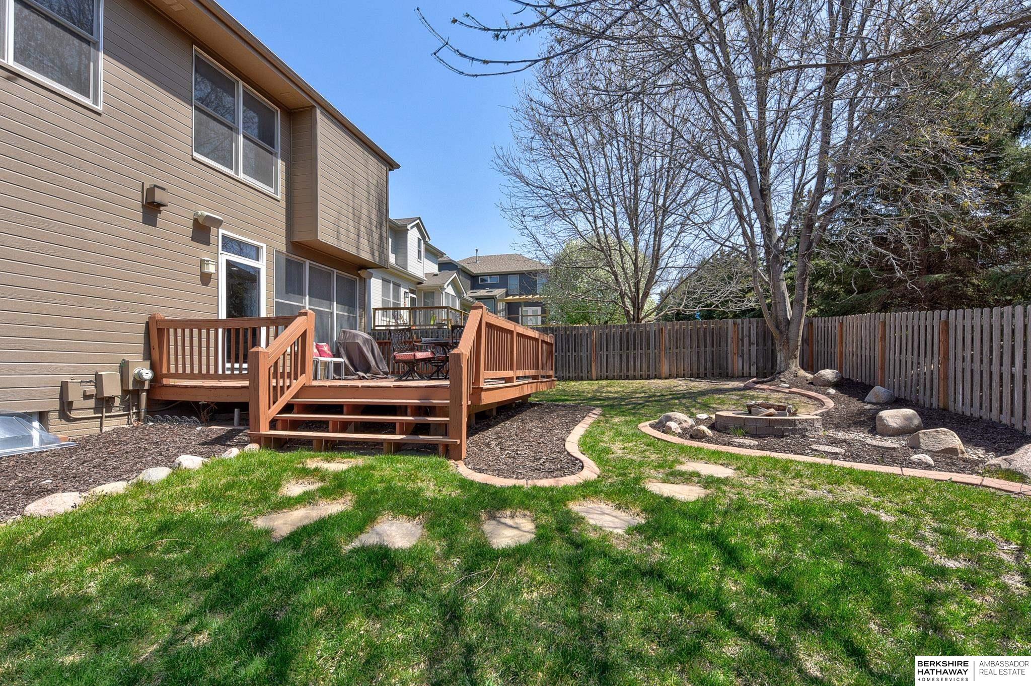 Elkhorn, Nebraska 68022, United States, 4 Bedrooms Bedrooms, ,4 BathroomsBathrooms,Residential,Pending,112131