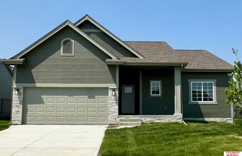 MLS: 22510045