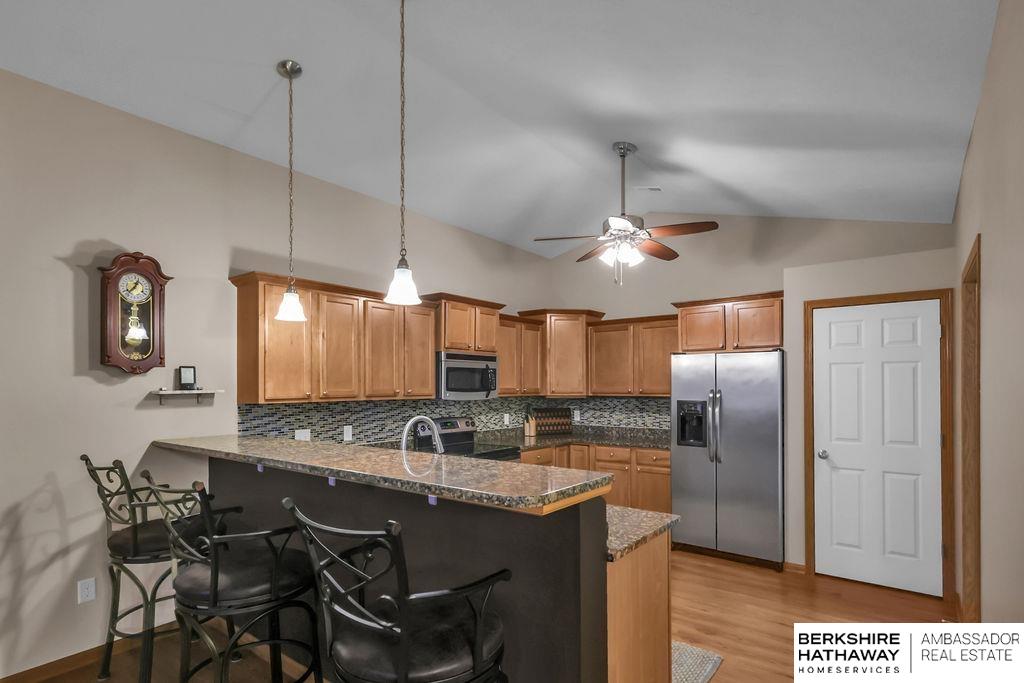 Bennington, Nebraska 68007, United States, 3 Bedrooms Bedrooms, ,2 BathroomsBathrooms,Residential,Pending,82562