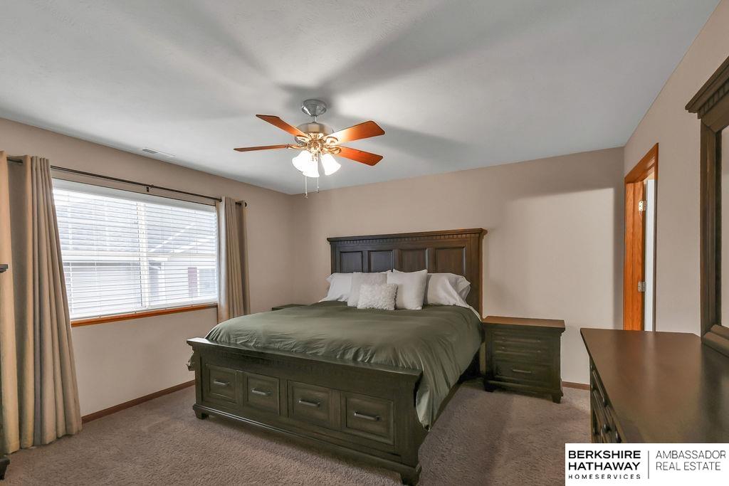 Bennington, Nebraska 68007, United States, 3 Bedrooms Bedrooms, ,2 BathroomsBathrooms,Residential,Pending,82562