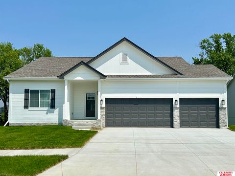 Photo of 21062 Adams Street, Elkhorn, NE 68022 (MLS # 22508623)