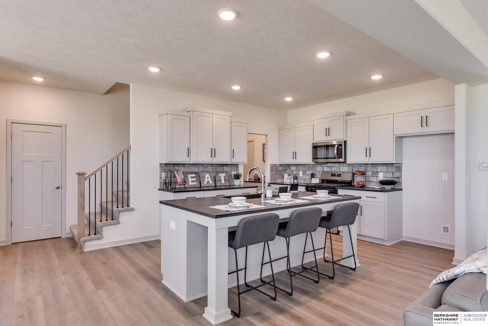 Elkhorn, Nebraska 68022, United States, 4 Bedrooms Bedrooms, ,4 BathroomsBathrooms,Residential,Active,60643