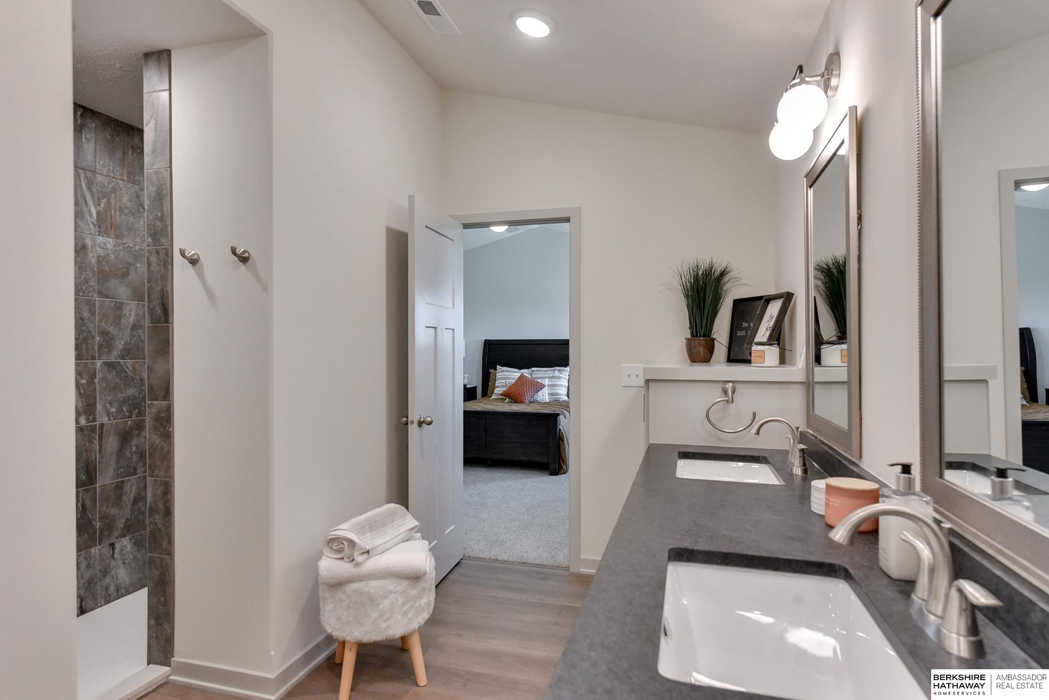 Elkhorn, Nebraska 68022, United States, 4 Bedrooms Bedrooms, ,4 BathroomsBathrooms,Residential,Active,60643