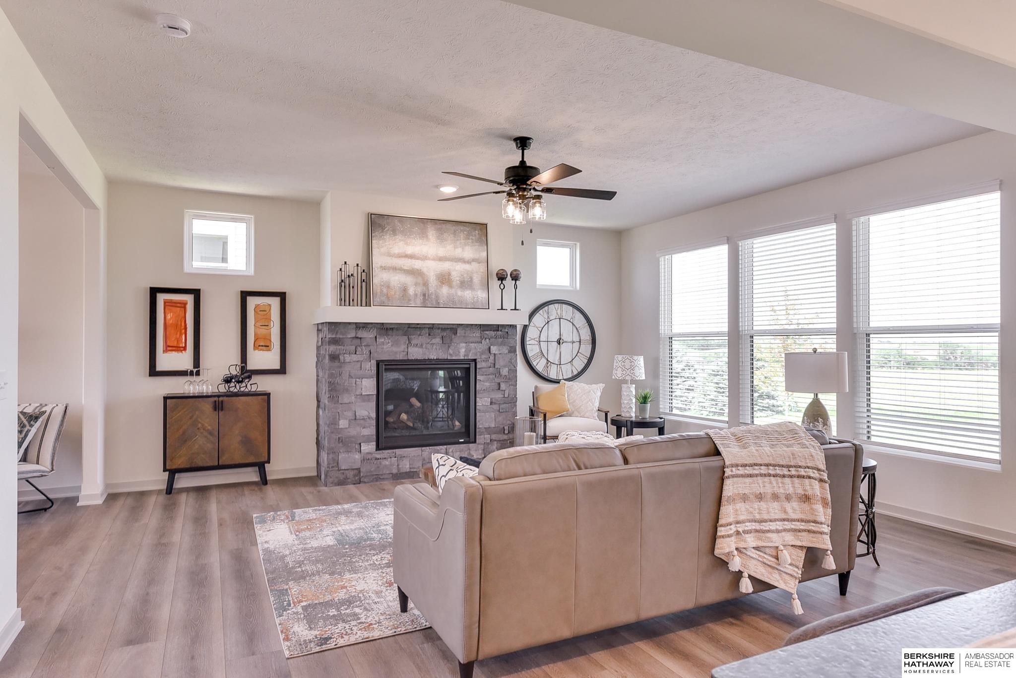 Elkhorn, Nebraska 68022, United States, 4 Bedrooms Bedrooms, ,4 BathroomsBathrooms,Residential,Active,60643