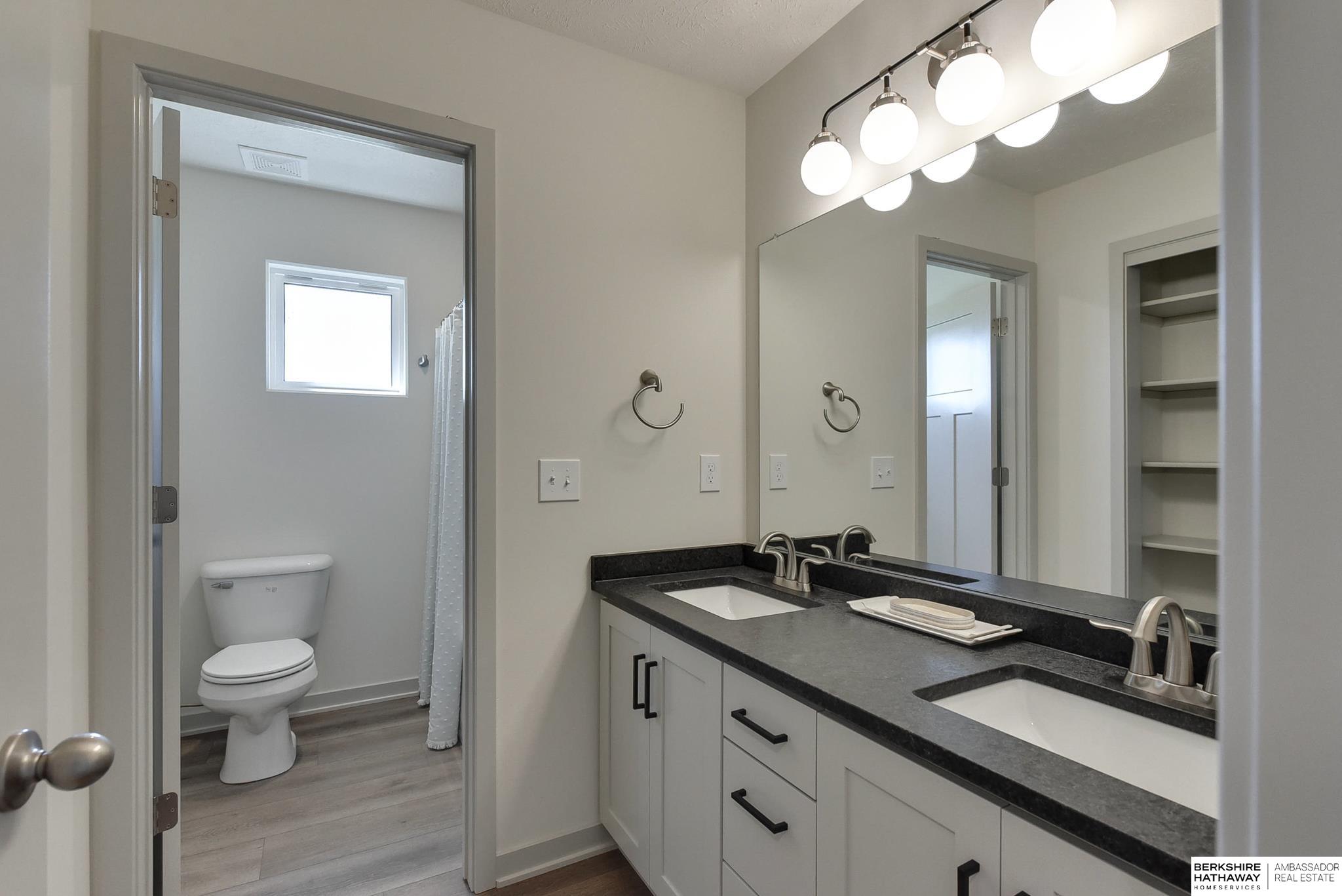 Elkhorn, Nebraska 68022, United States, 4 Bedrooms Bedrooms, ,4 BathroomsBathrooms,Residential,Active,60643