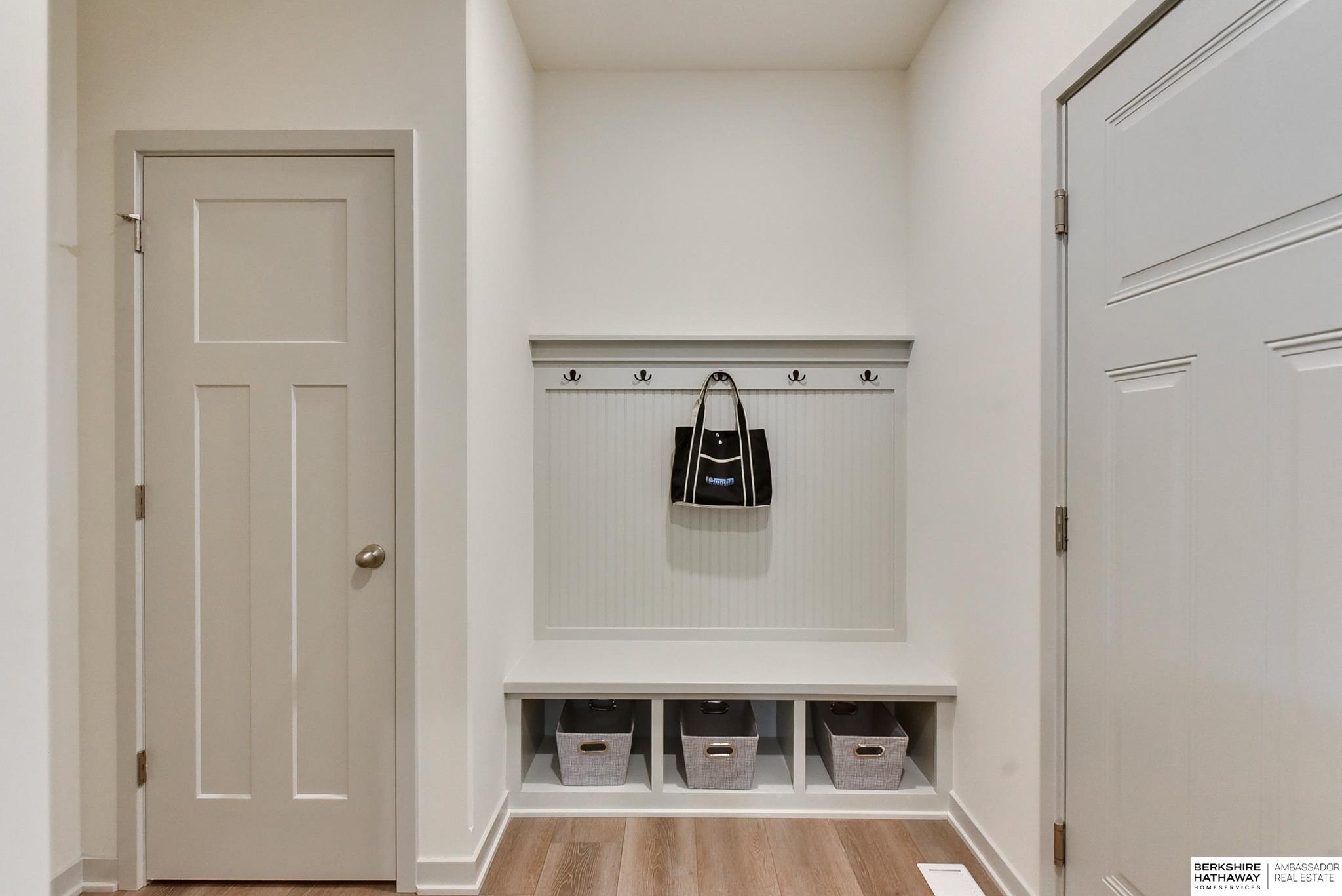 Elkhorn, Nebraska 68022, United States, 4 Bedrooms Bedrooms, ,4 BathroomsBathrooms,Residential,Active,60643