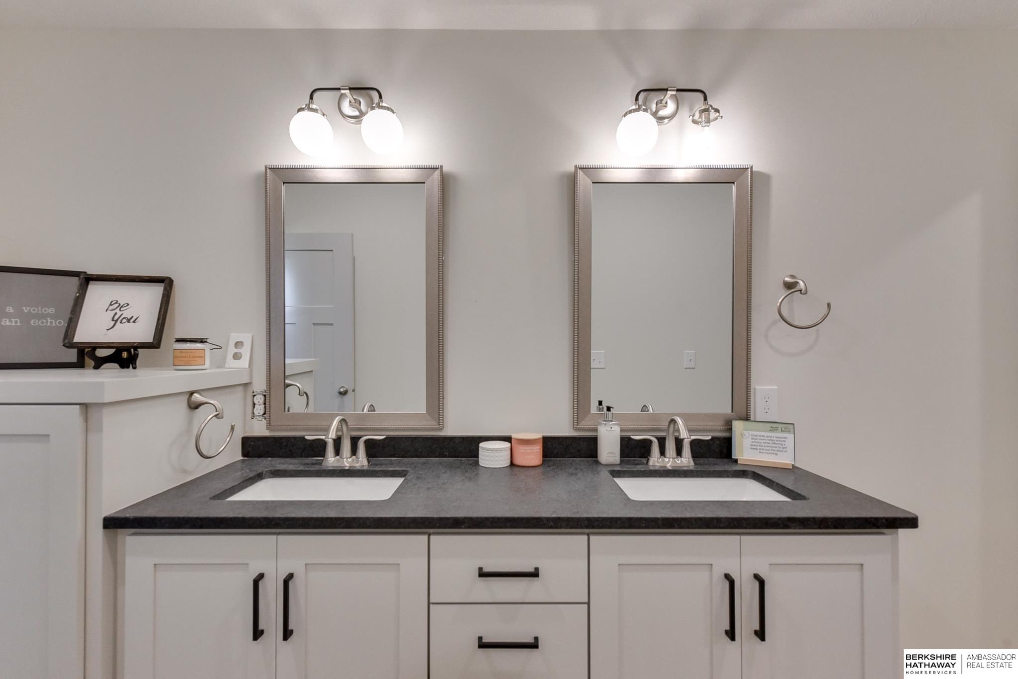 Elkhorn, Nebraska 68022, United States, 4 Bedrooms Bedrooms, ,4 BathroomsBathrooms,Residential,Active,60643