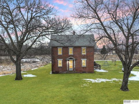 MLS: 22505639