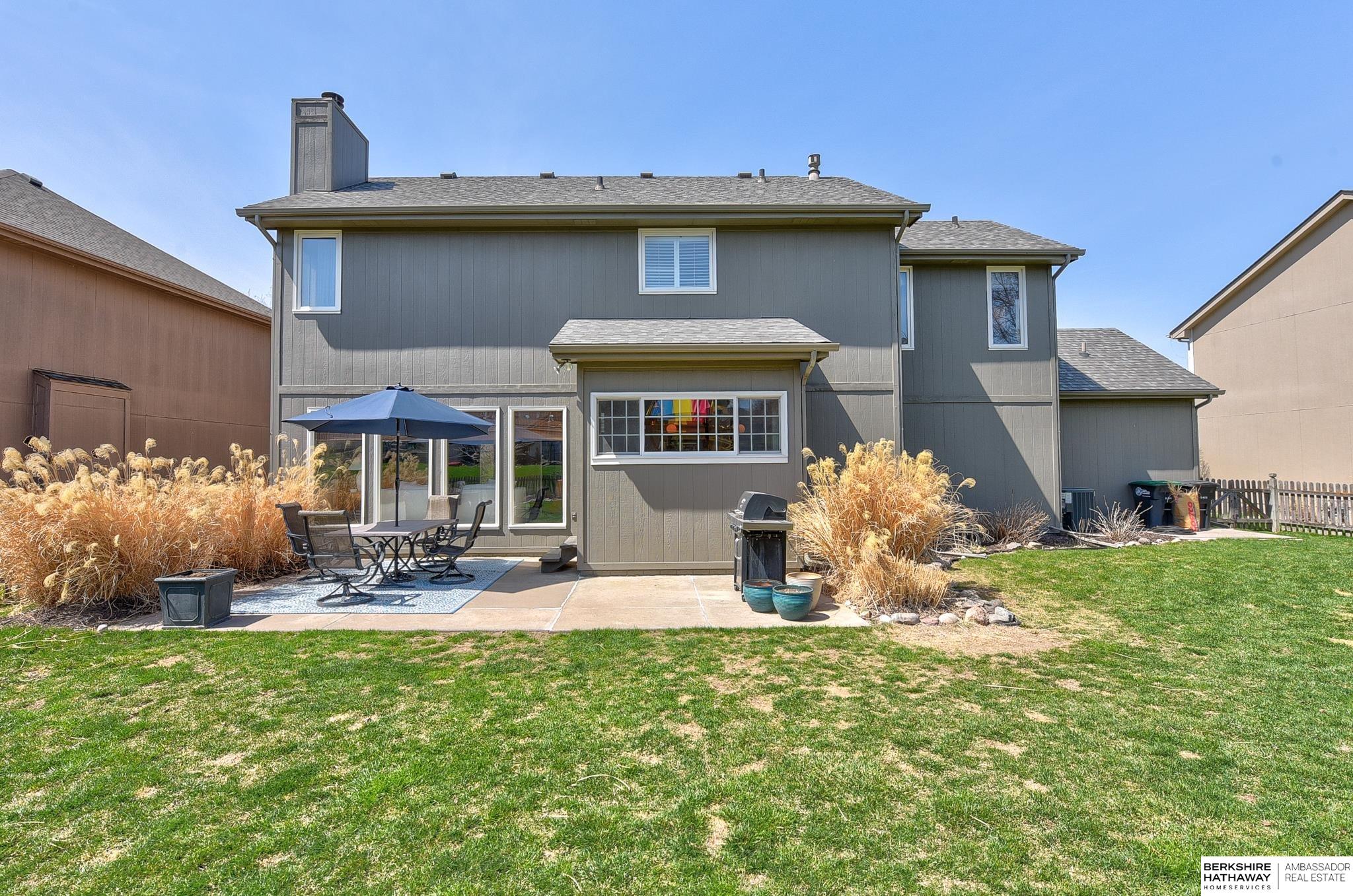 Omaha, Nebraska 68130, United States, 4 Bedrooms Bedrooms, ,2 BathroomsBathrooms,Residential,Pending,107960