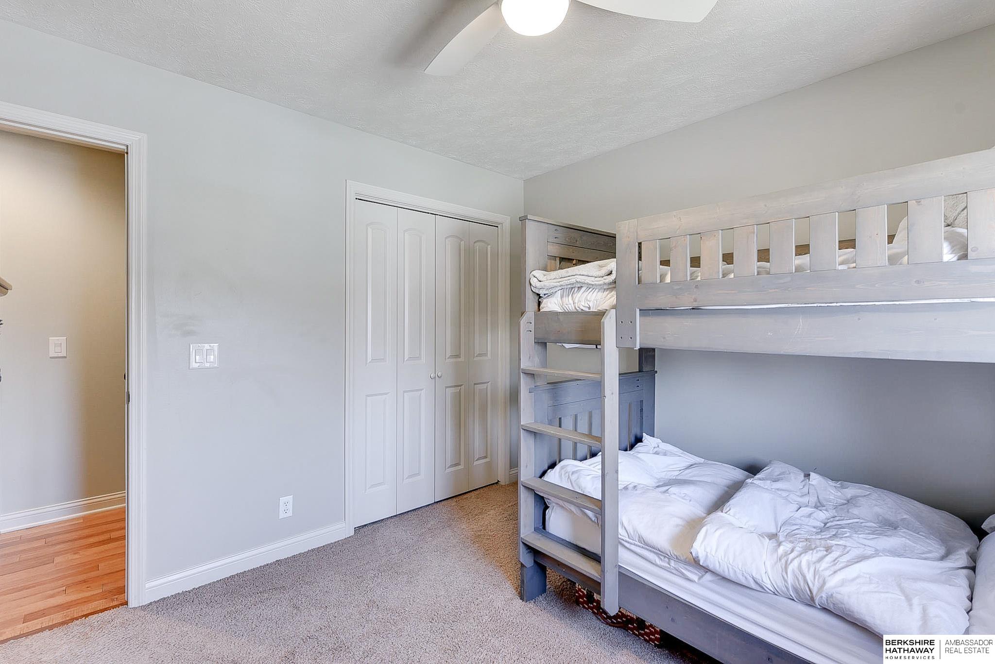 Omaha, Nebraska 68130, United States, 4 Bedrooms Bedrooms, ,2 BathroomsBathrooms,Residential,Pending,107960