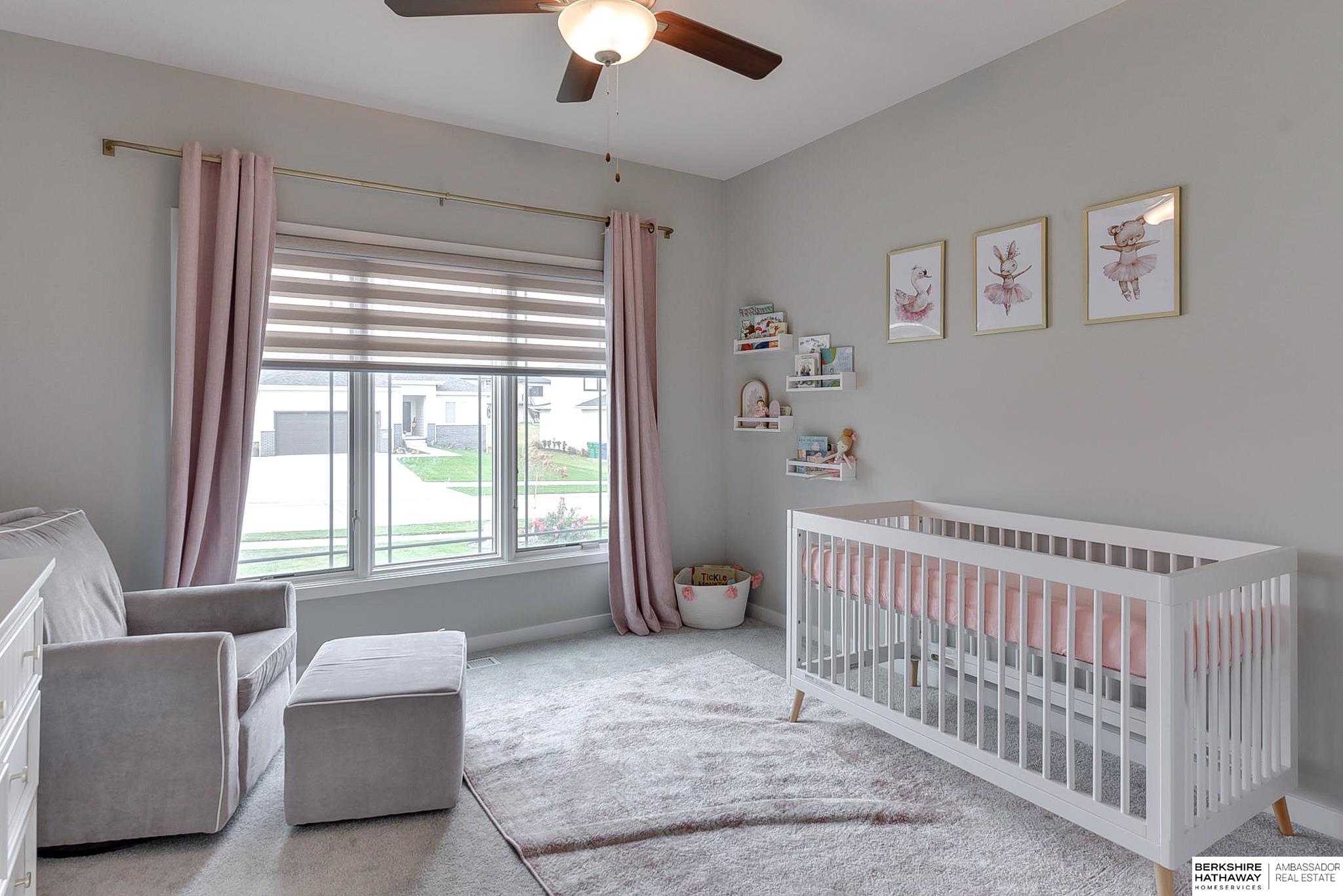 Omaha, Nebraska 68022, United States, 5 Bedrooms Bedrooms, ,3 BathroomsBathrooms,Residential,Pending,36267