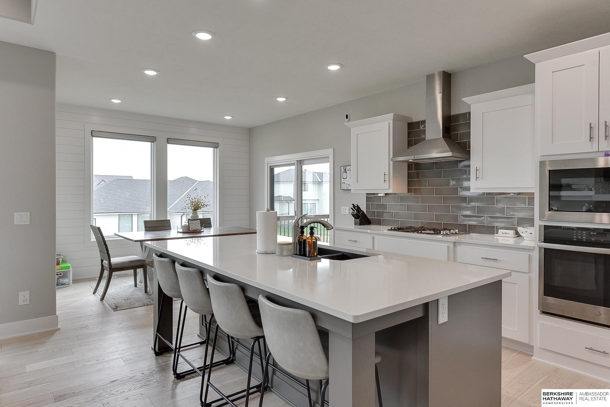 Omaha, Nebraska 68022, United States, 5 Bedrooms Bedrooms, ,3 BathroomsBathrooms,Residential,Pending,36267