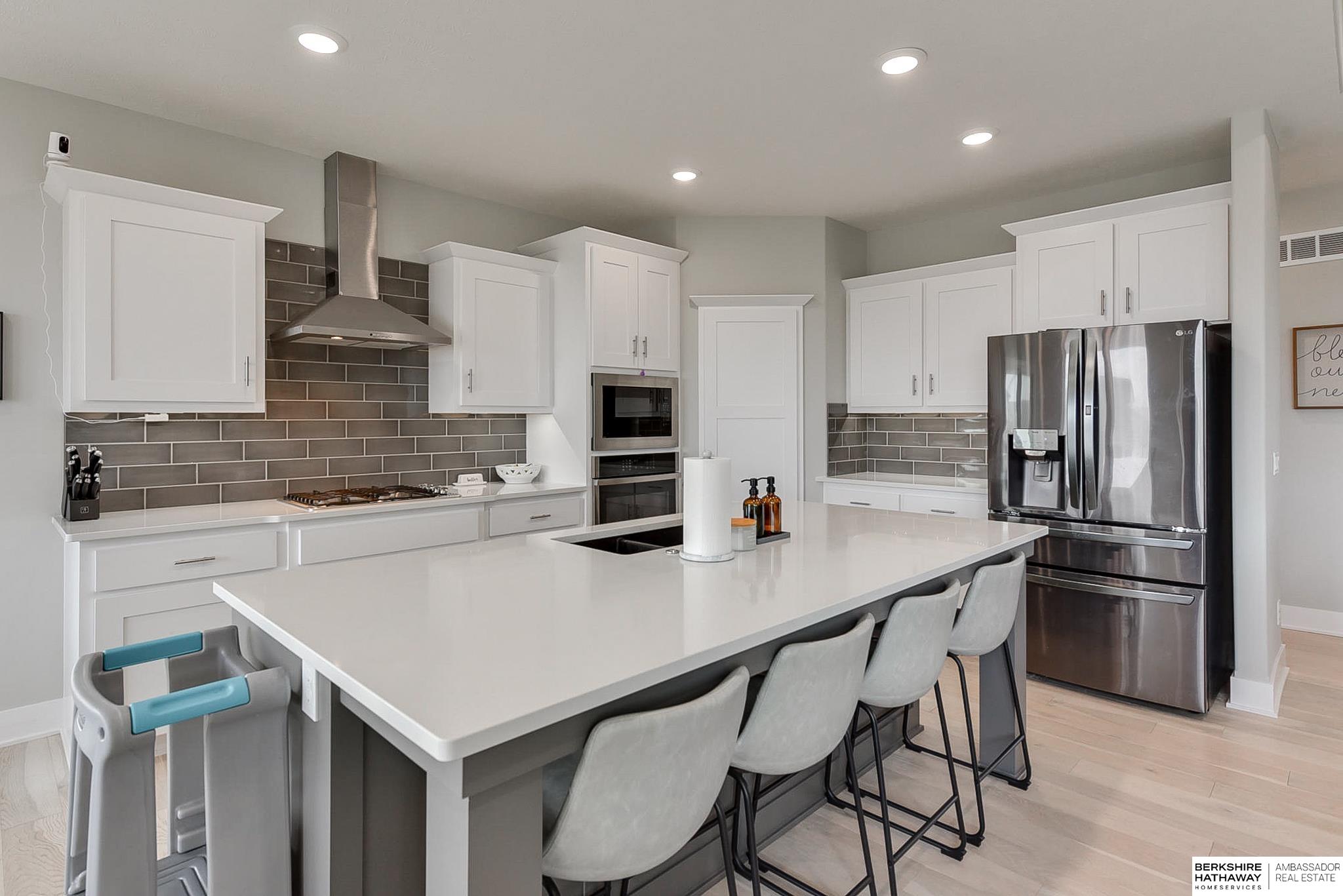 Omaha, Nebraska 68022, United States, 5 Bedrooms Bedrooms, ,3 BathroomsBathrooms,Residential,Pending,36267