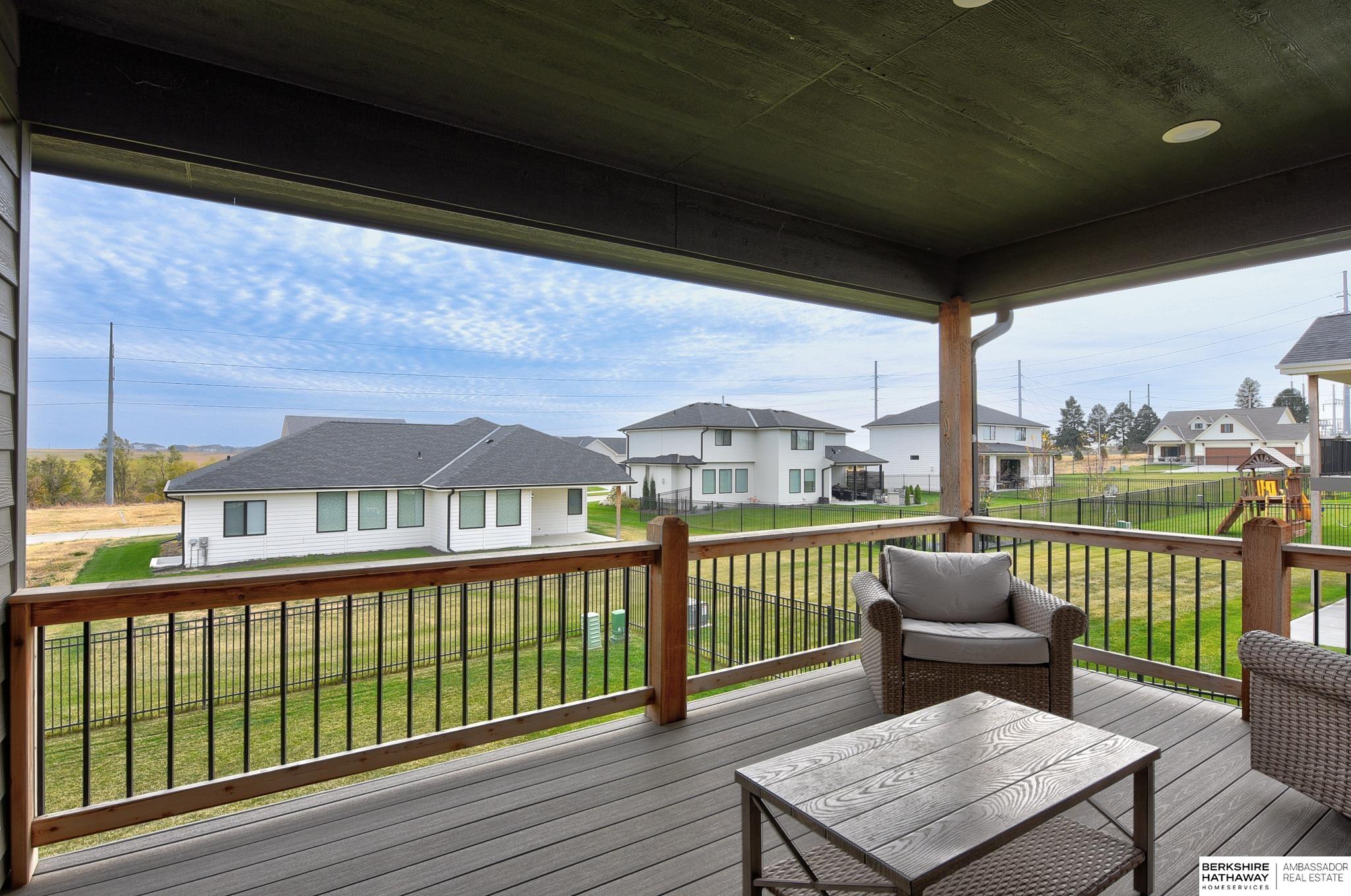 Omaha, Nebraska 68022, United States, 5 Bedrooms Bedrooms, ,3 BathroomsBathrooms,Residential,Pending,36267