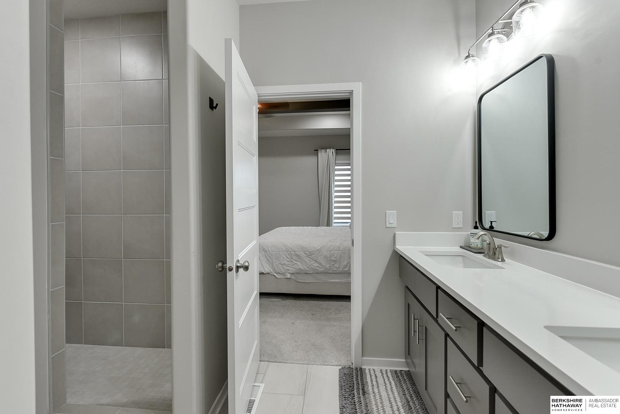 Omaha, Nebraska 68022, United States, 5 Bedrooms Bedrooms, ,3 BathroomsBathrooms,Residential,Pending,36267