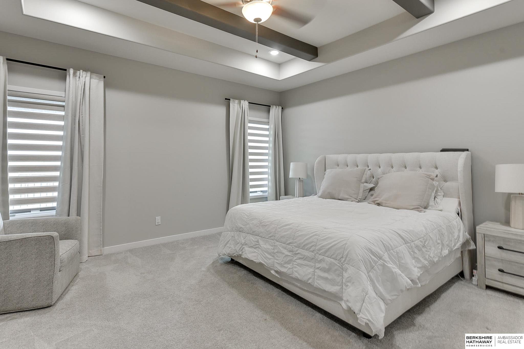 Omaha, Nebraska 68022, United States, 5 Bedrooms Bedrooms, ,3 BathroomsBathrooms,Residential,Pending,36267