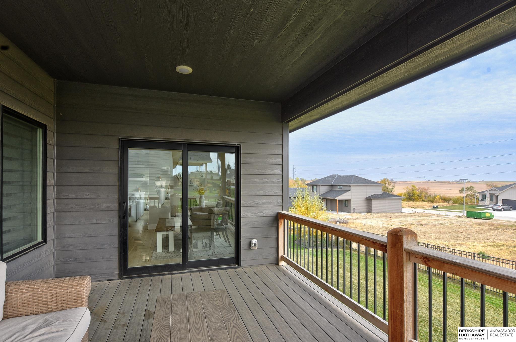 Omaha, Nebraska 68022, United States, 5 Bedrooms Bedrooms, ,3 BathroomsBathrooms,Residential,Pending,36267