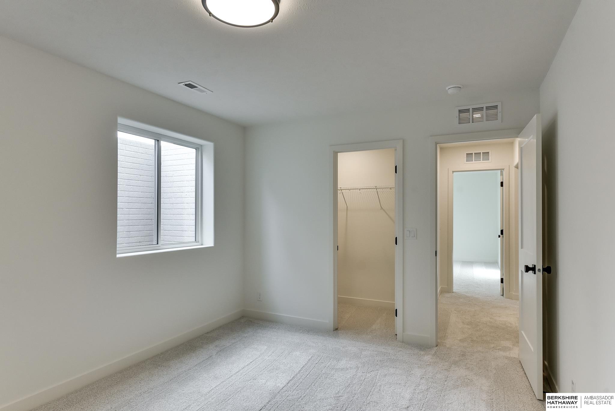 Omaha, Nebraska 68135, United States, 4 Bedrooms Bedrooms, ,3 BathroomsBathrooms,Residential,Active,30089