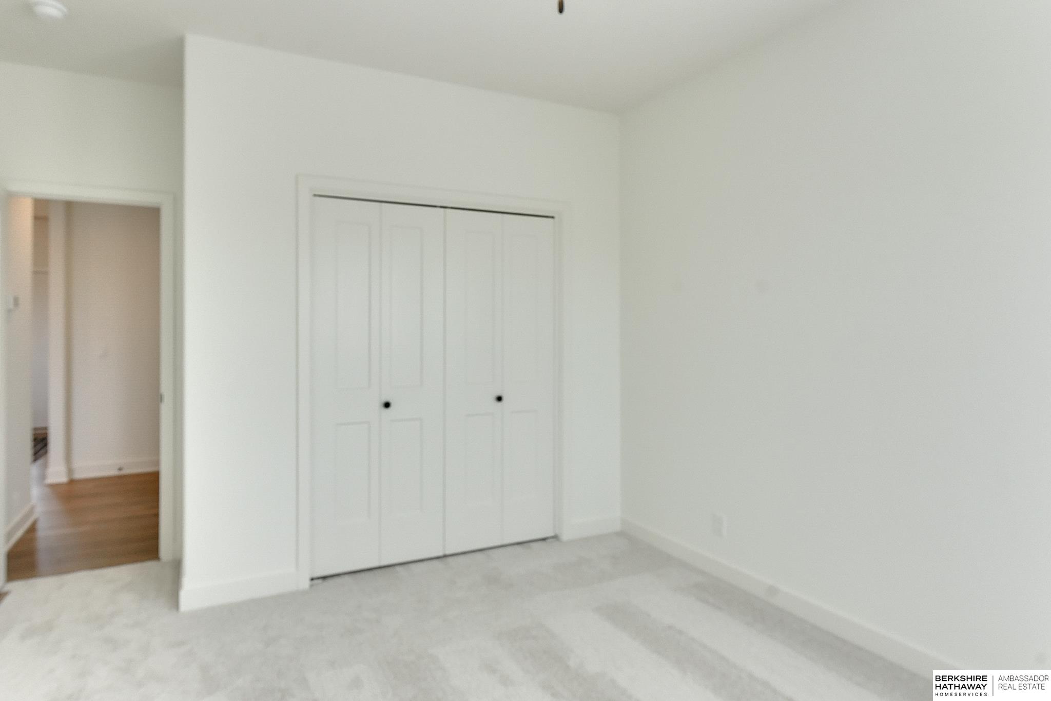 Omaha, Nebraska 68135, United States, 4 Bedrooms Bedrooms, ,3 BathroomsBathrooms,Residential,Active,30089