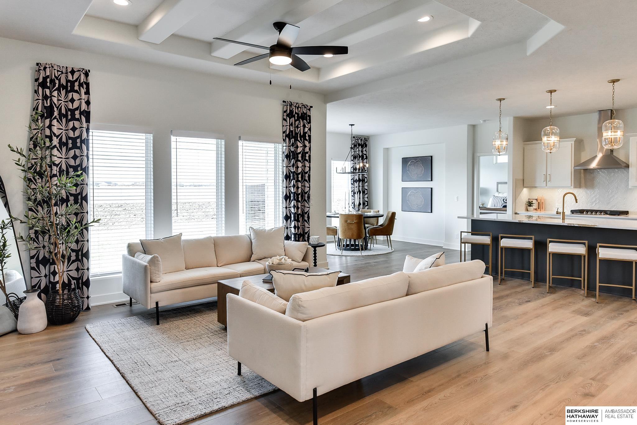 Omaha, Nebraska 68135, United States, 4 Bedrooms Bedrooms, ,3 BathroomsBathrooms,Residential,Active,30089