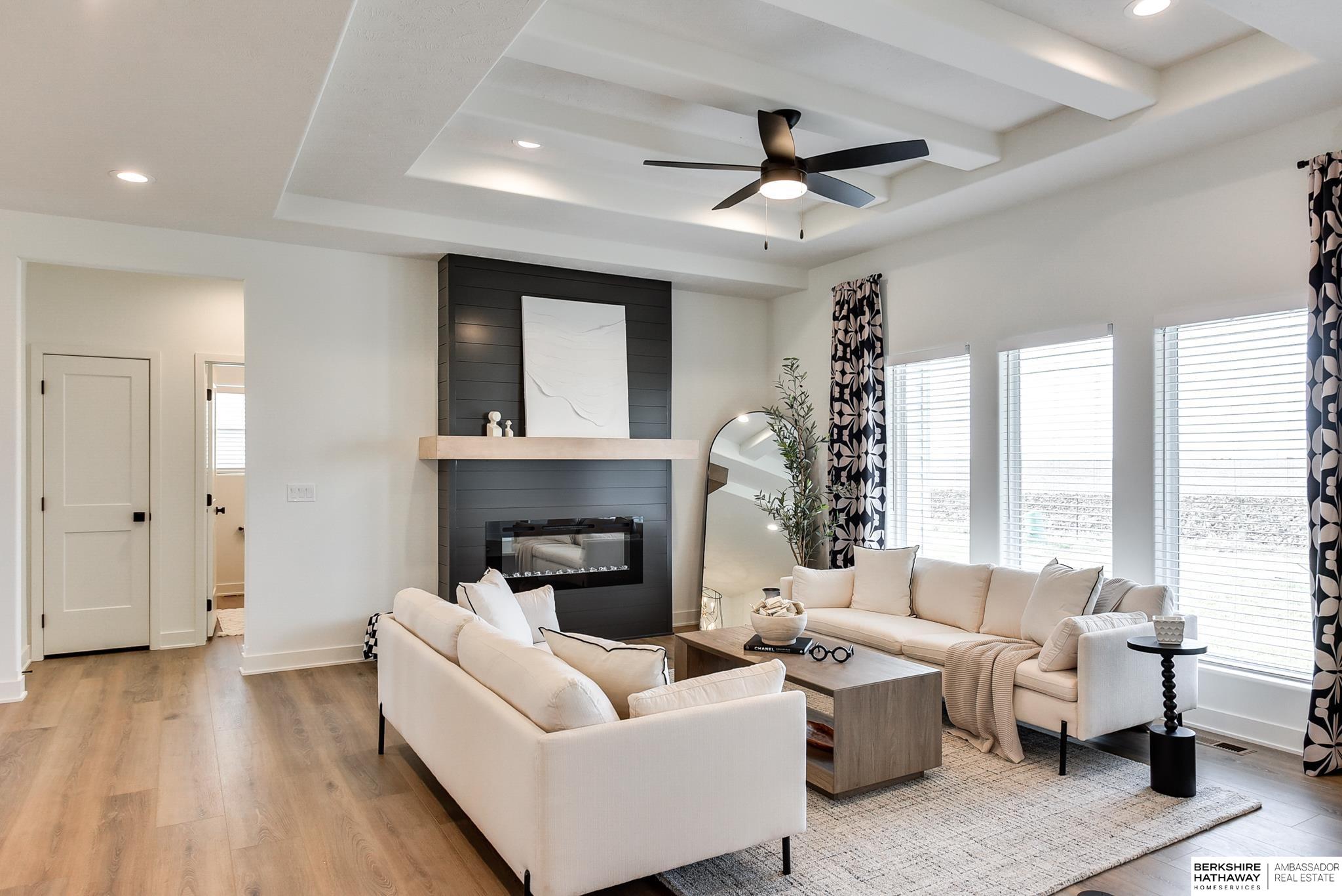 Omaha, Nebraska 68135, United States, 4 Bedrooms Bedrooms, ,3 BathroomsBathrooms,Residential,Active,30089