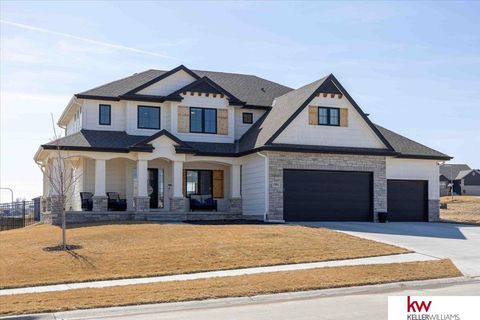 MLS: 22505995